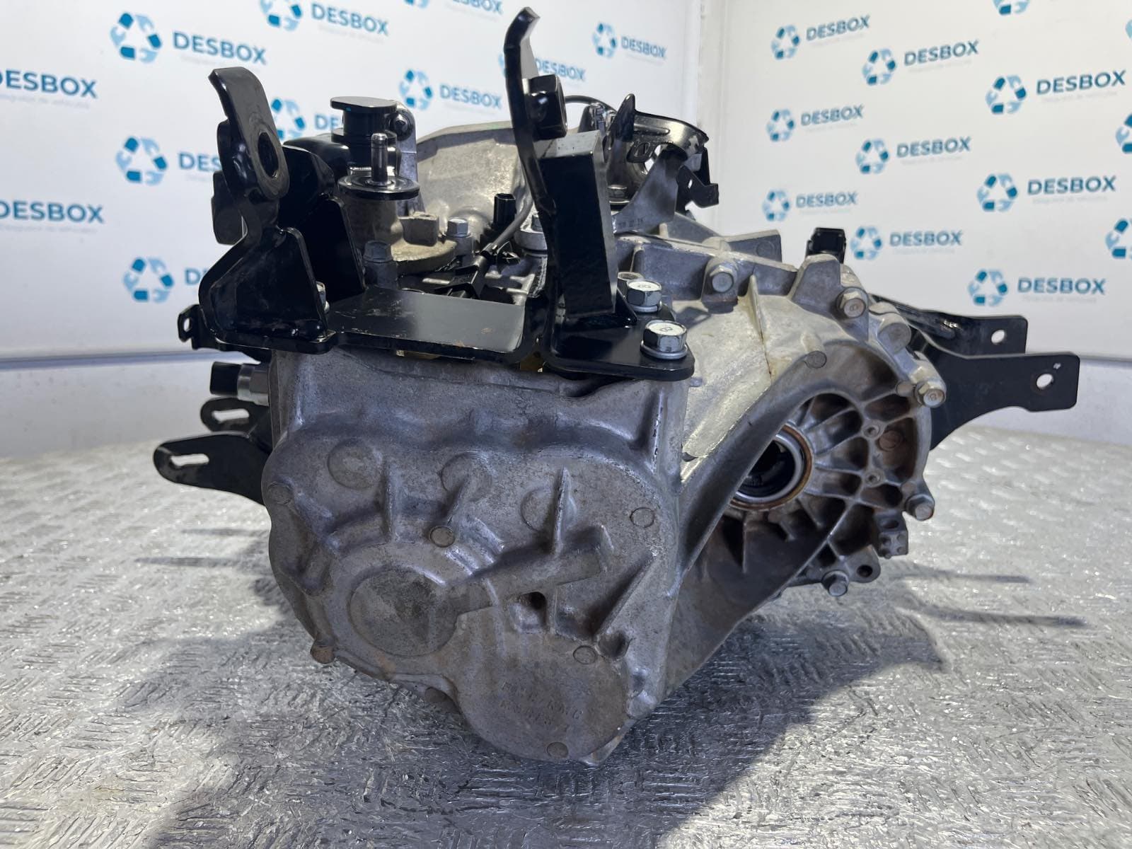 Recambio de CAJA CAMBIOS para KIA CARENS  1.6 CRDI D4FB referencia OEM IAM M5CF31 - NEGRO 5