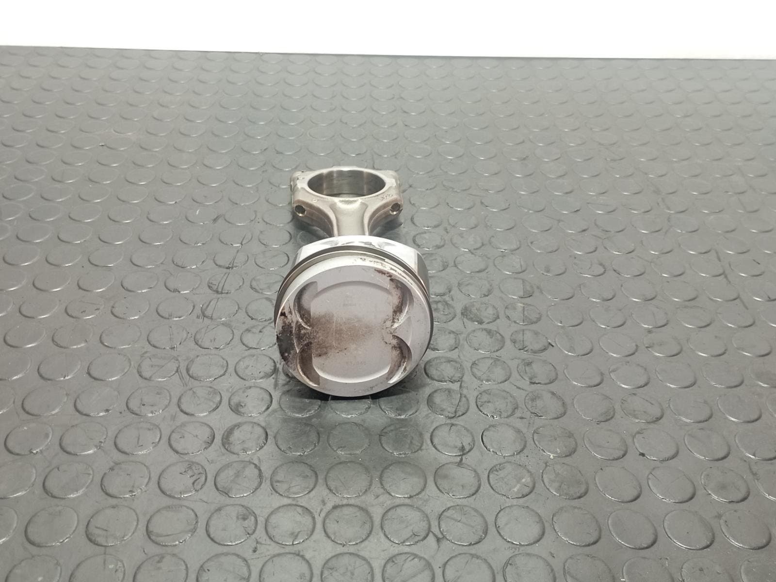 Recambio de PISTON para PORSCHE CAYENNE (TYP 9PA) Básico BFD referencia OEM IAM R031 - BLANCO