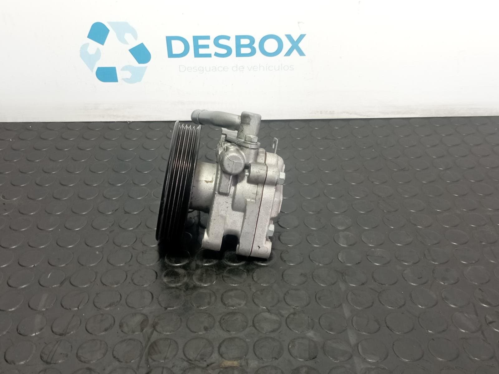 Recambio de BOMBA DIRECCION para KIA CARENS  1.6 CRDI D4FB referencia OEM IAM 0K2KC32600  - NEGRO 2