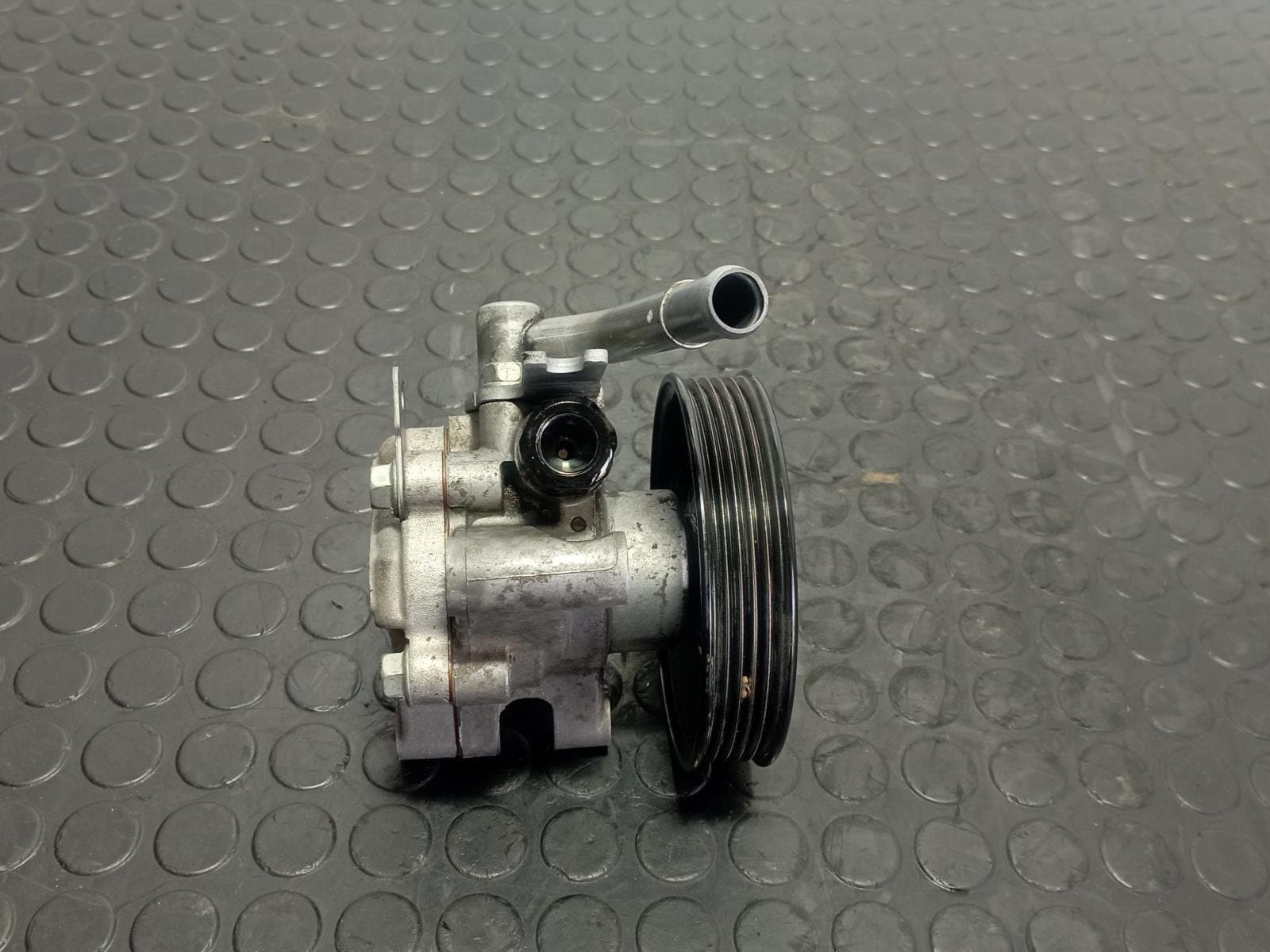 Recambio de BOMBA DIRECCION para KIA CARENS  1.6 CRDI D4FB referencia OEM IAM 0K2KC32600  - NEGRO 5