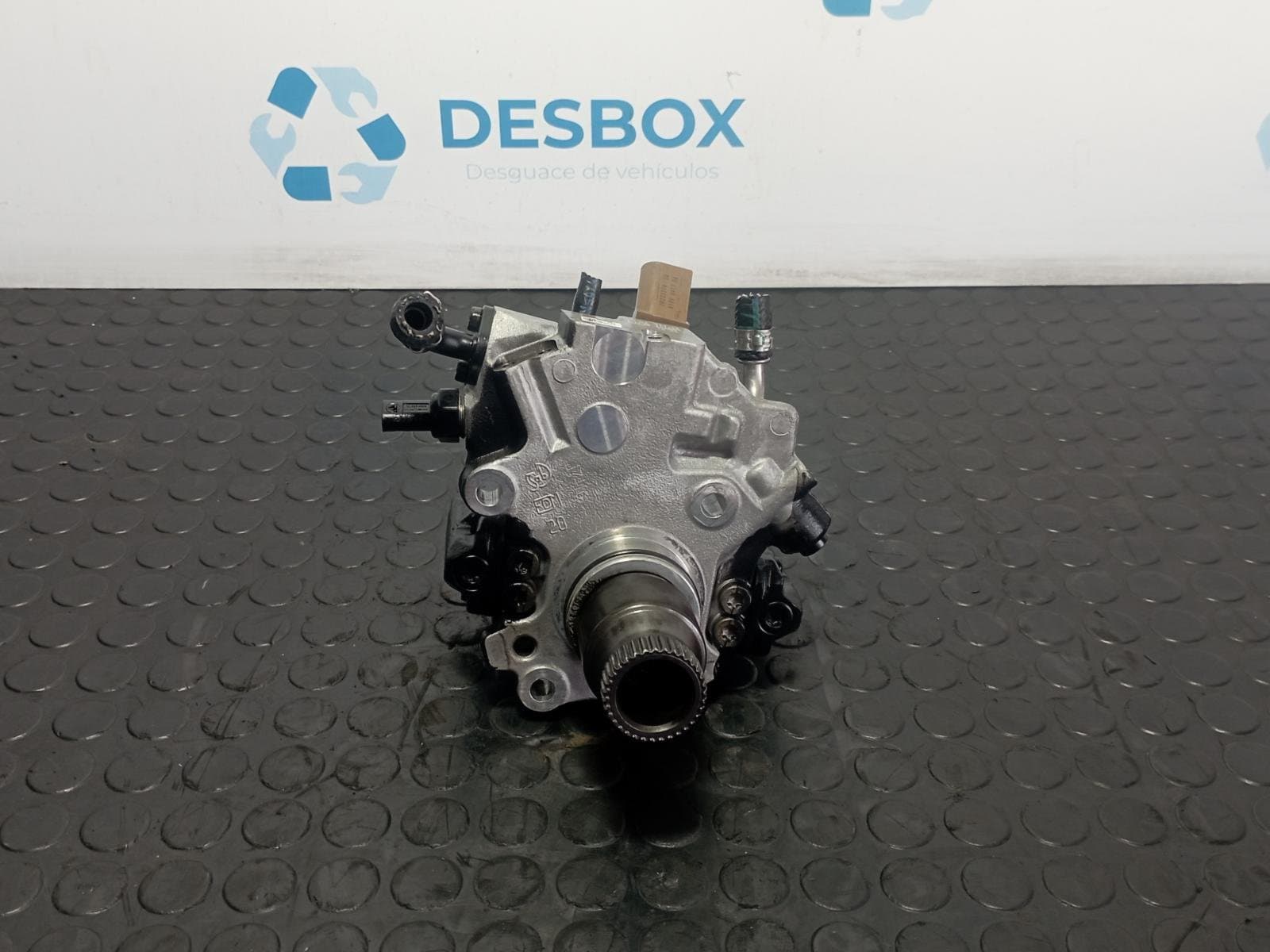 Recambio de BOMBA INYECCION para MERCEDES-BENZ CLASE A (W176) 2.2 651930 referencia OEM IAM A6510702601 - BLANCO