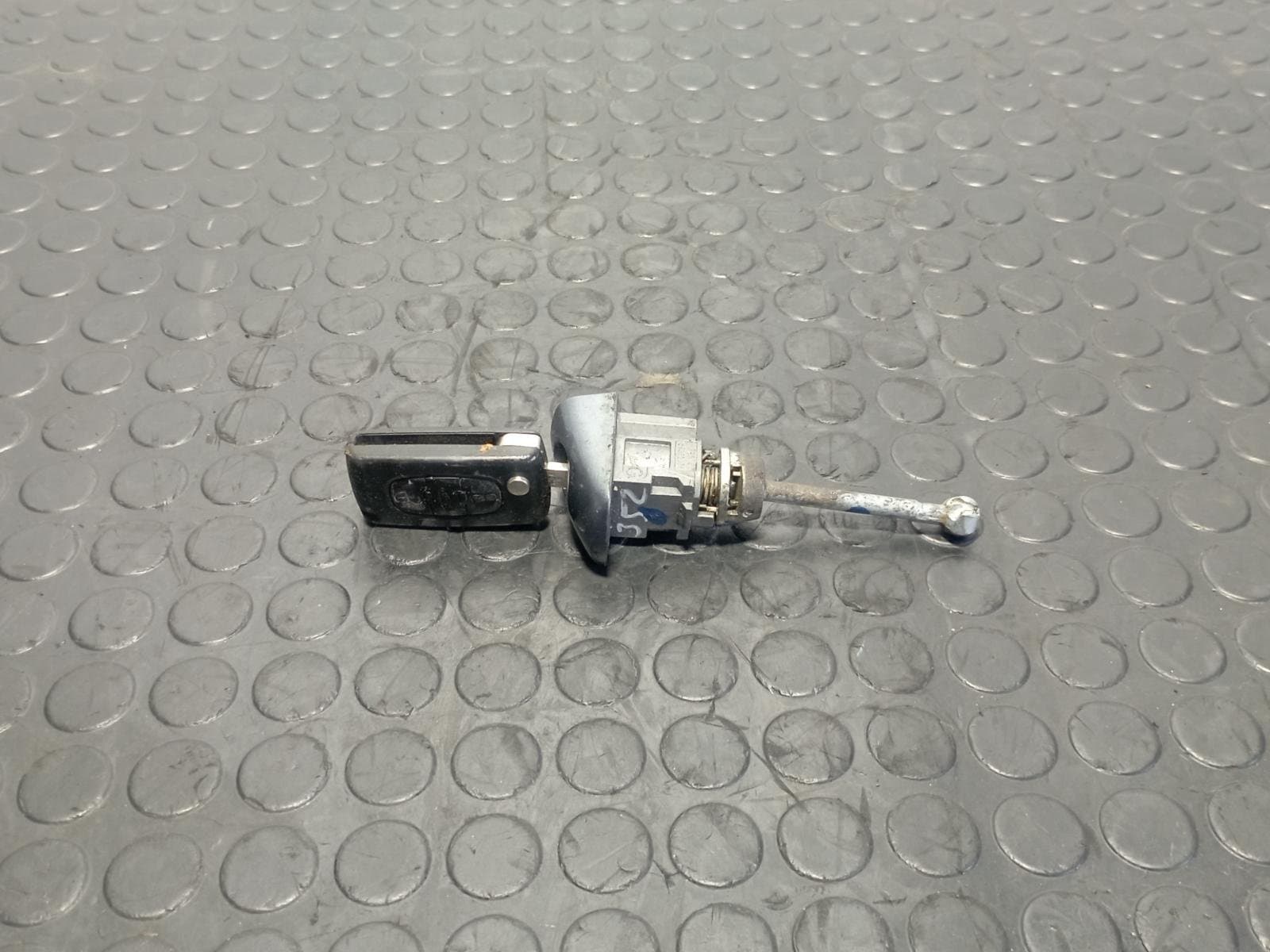 Recambio de BOMBIN PUERTA DELANTERA IZQUIERDA para CITROEN C4 GRAND PICASSO 1.6 HDI 9HZ referencia OEM IAM 59395J01 - AZUL 2