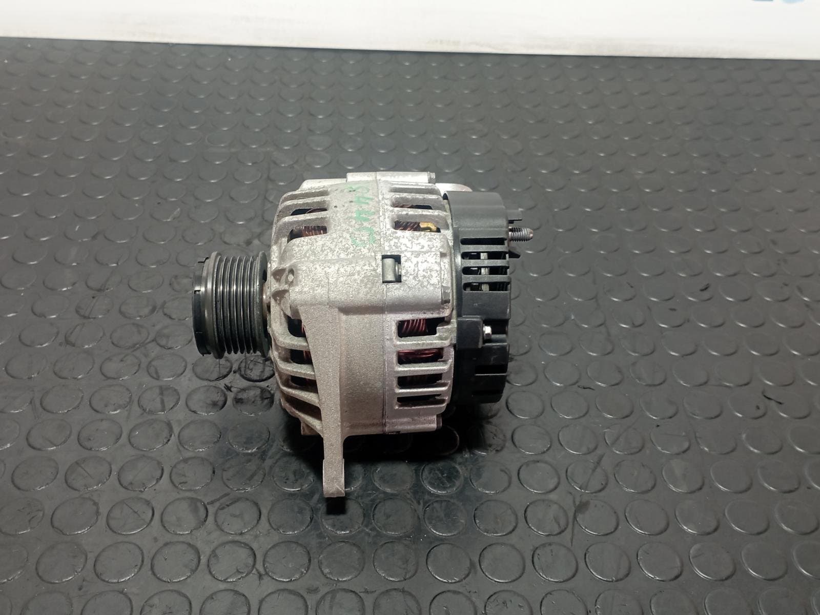 Recambio de ALTERNADOR para RENAULT MEGANE I SCENIC (JA0) 1.9 DCI D/F9Q K7 referencia OEM IAM 8200054588 - NEGRO 4