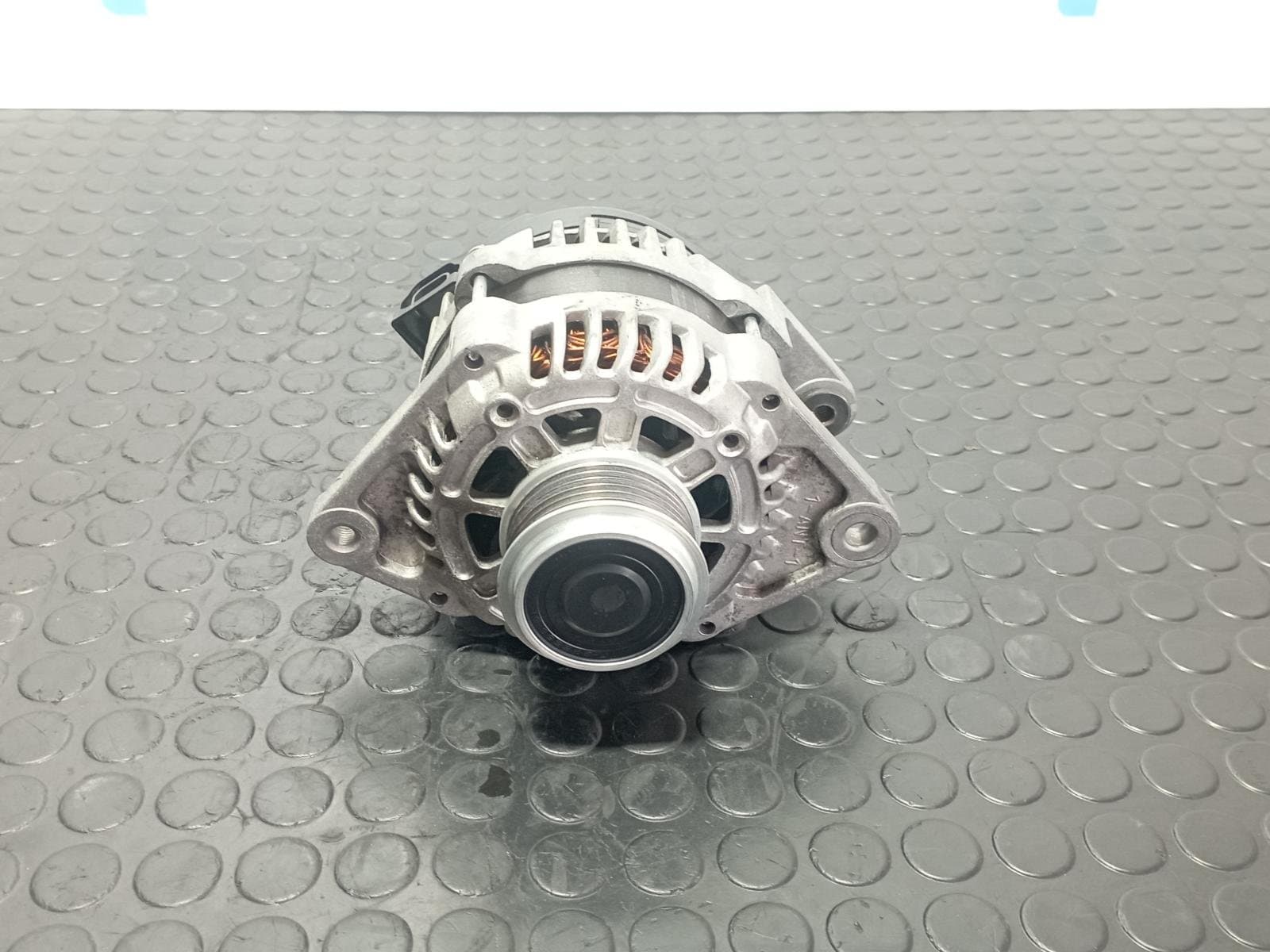 Recambio de ALTERNADOR para OPEL ASTRA J LIM. * D-A17DTR referencia OEM IAM 13500186 - NEGRO