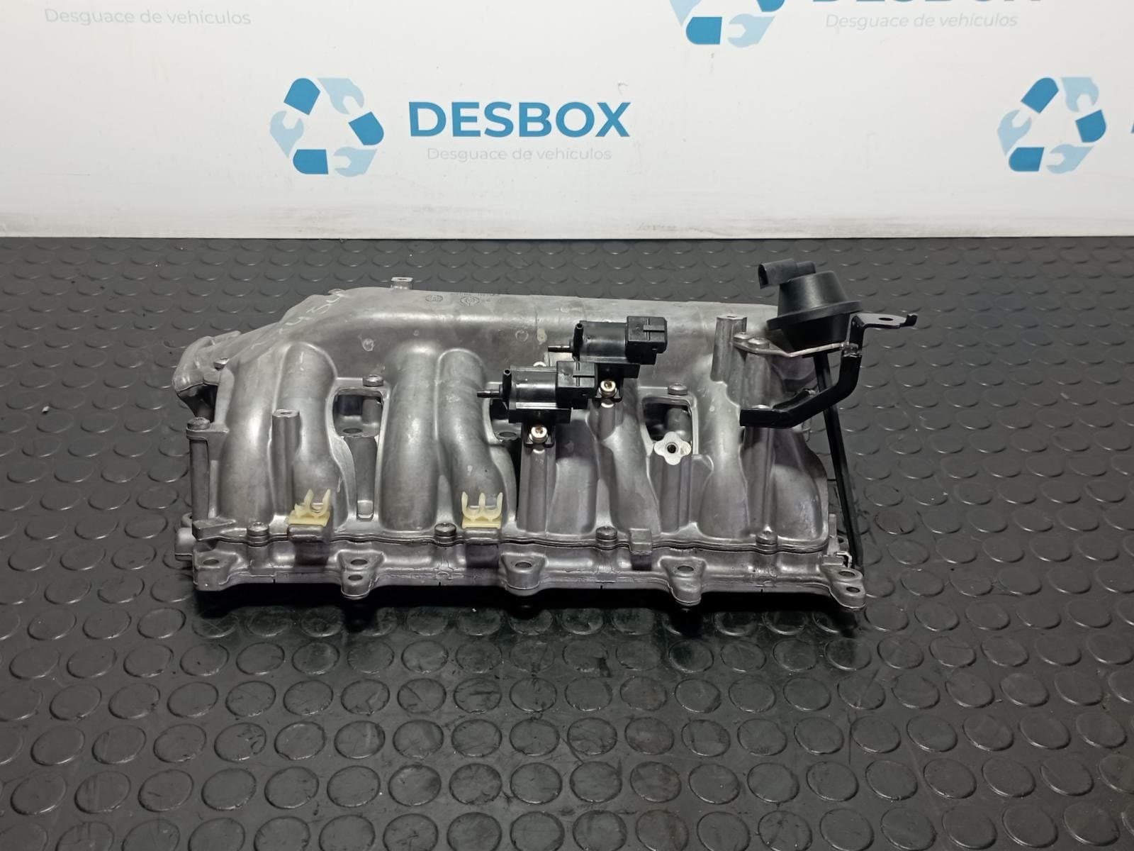 Recambio de COLECTOR ADMISION para OPEL ASTRA J LIM. * D-A17DTR referencia OEM IAM 8973858235 - NEGRO