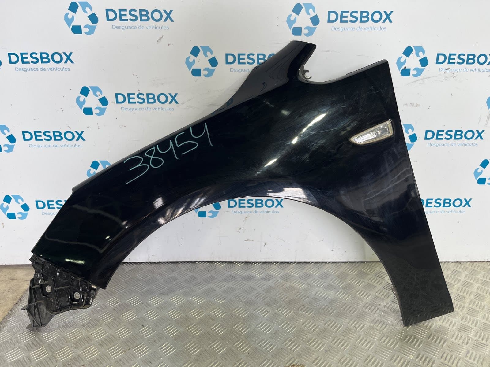 Recambio de ALETA DELANTERA IZQUIERDA para OPEL ASTRA J LIM. * D-A17DTR - NEGRO