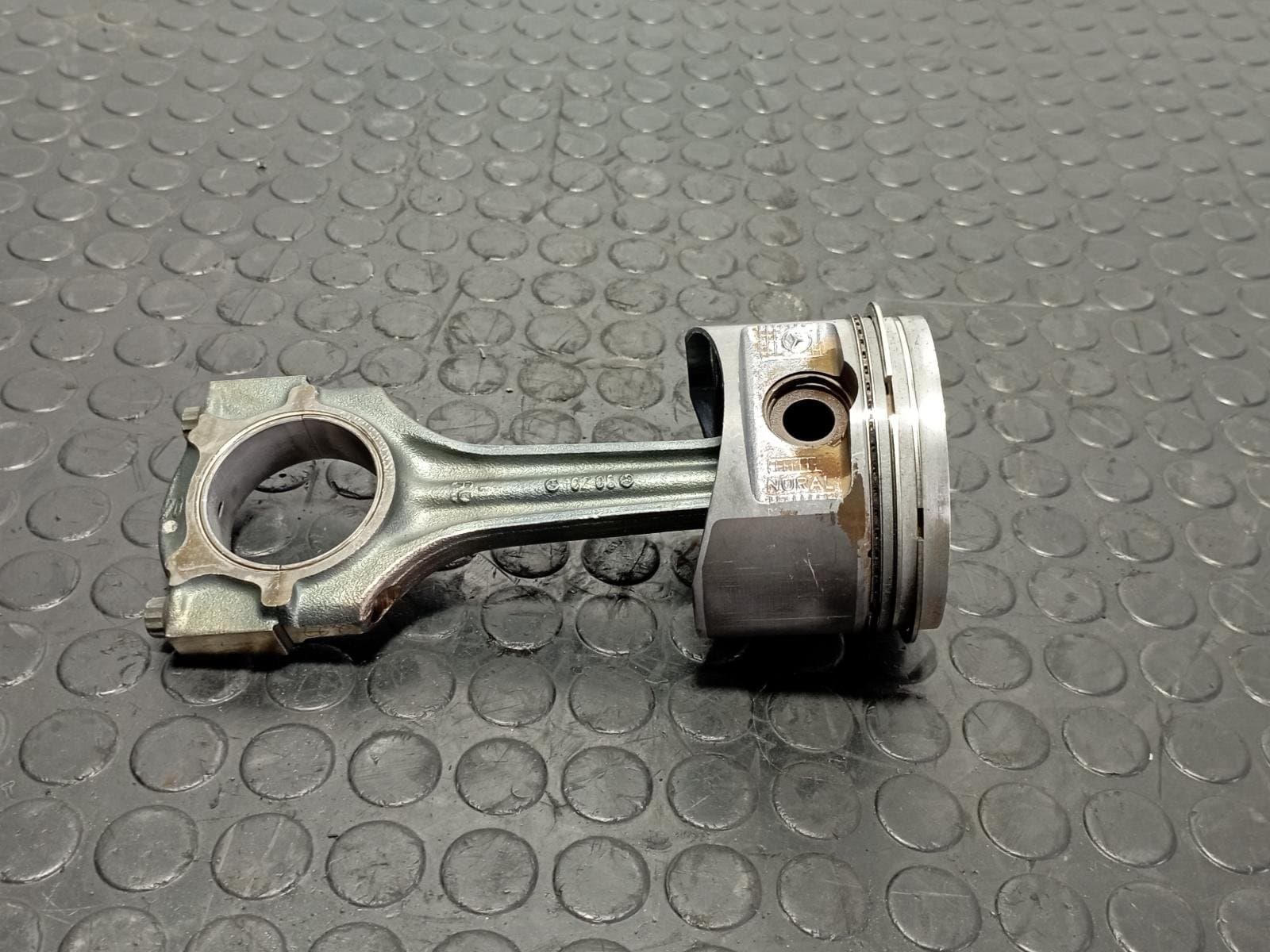 Recambio de PISTON para MERCEDES-BENZ CLASE SL (W129) 300 (129.061) 104981 referencia OEM IAM 1170303518  - GRIS 4