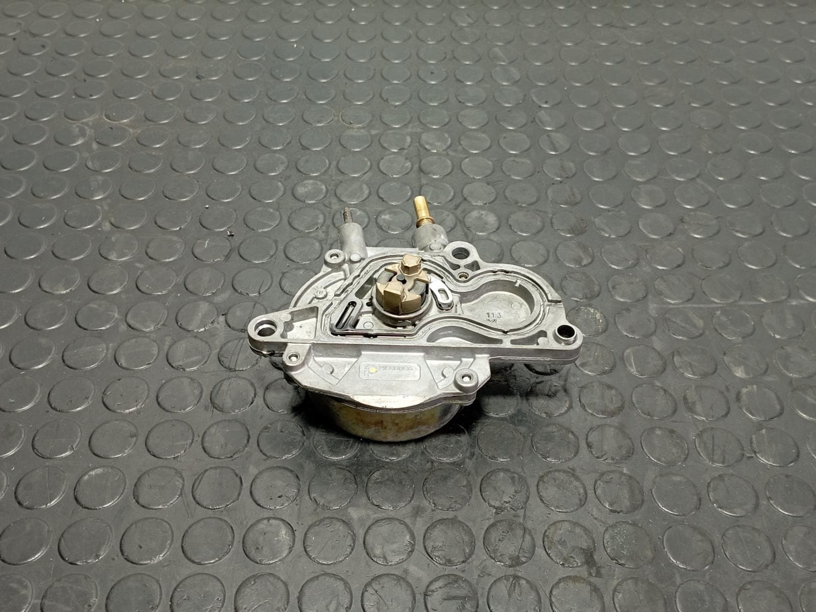 Recambio de DEPRESOR FRENO / BOMBA VACIO para OPEL ASTRA J LIM. * D-A17DTR referencia OEM IAM 8010016 - NEGRO 2