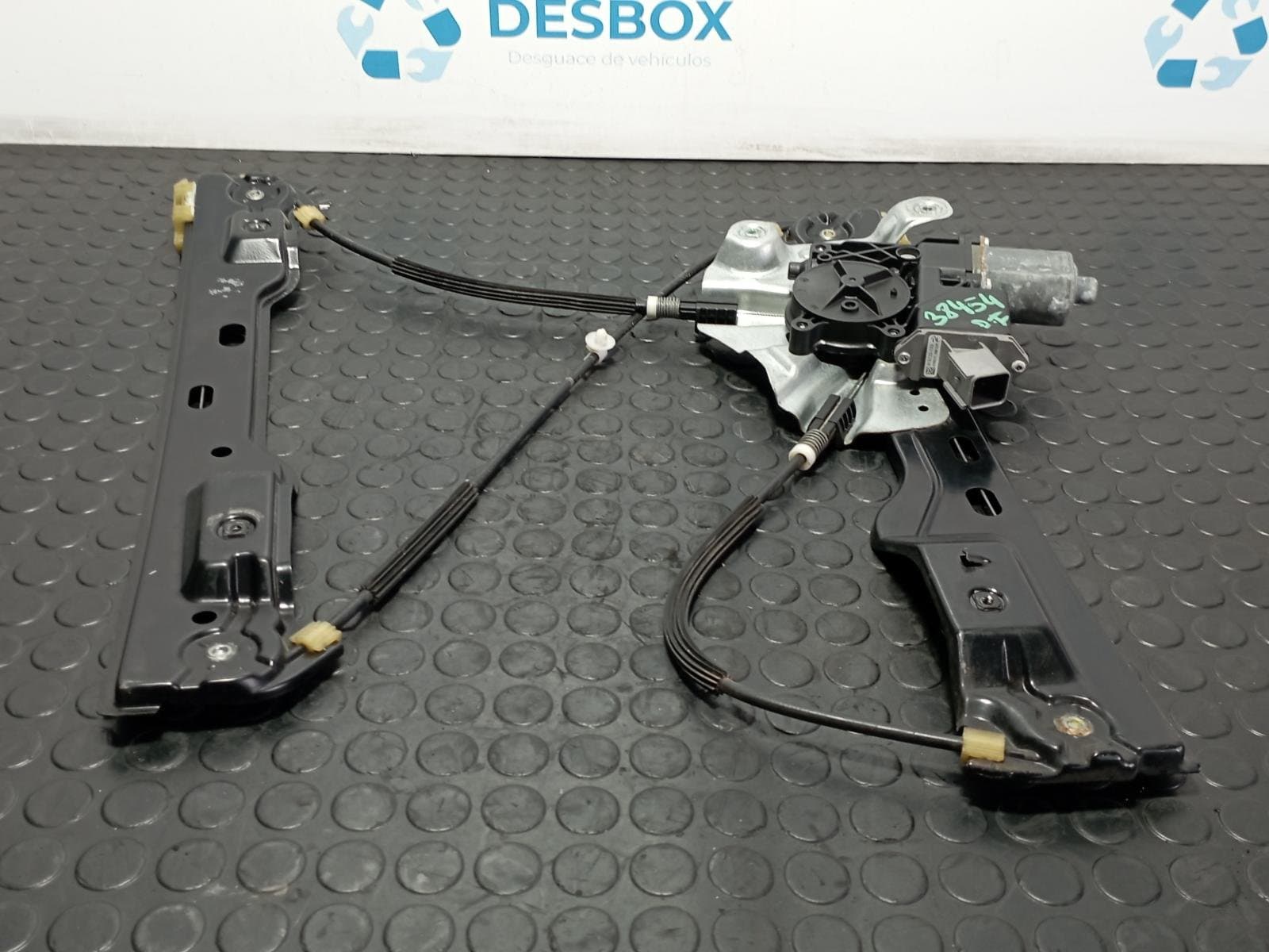 Recambio de ELEVALUNAS DELANTERO IZQUIERDO para OPEL ASTRA J LIM. * D-A17DTR referencia OEM IAM 20951581LH - NEGRO