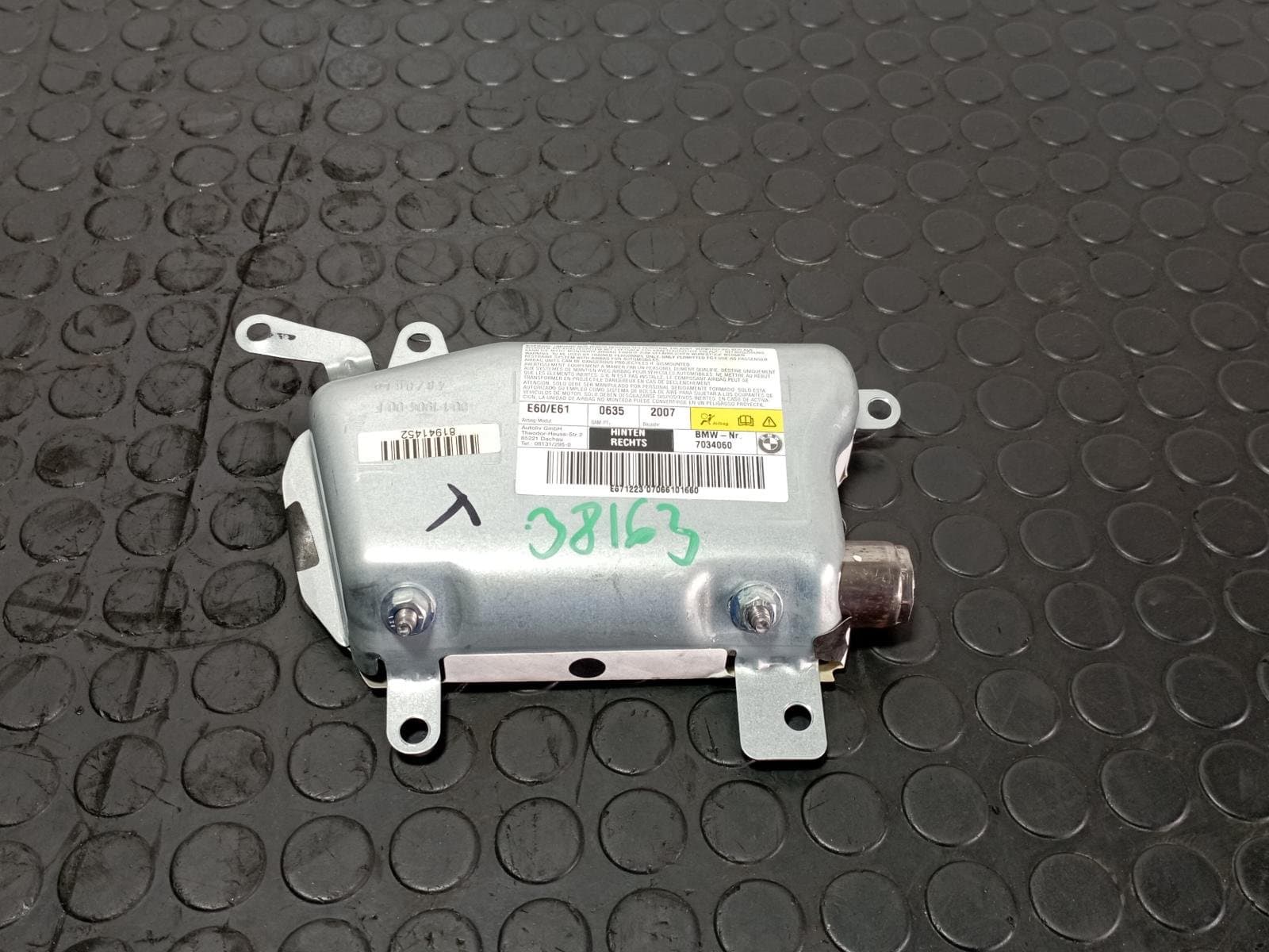 Recambio de AIRBAG CORTINA TRASERO DERECHO para BMW SERIE 5 BERLINA (E60) 523 I N53B25A referencia OEM IAM 7034060 - NEGRO