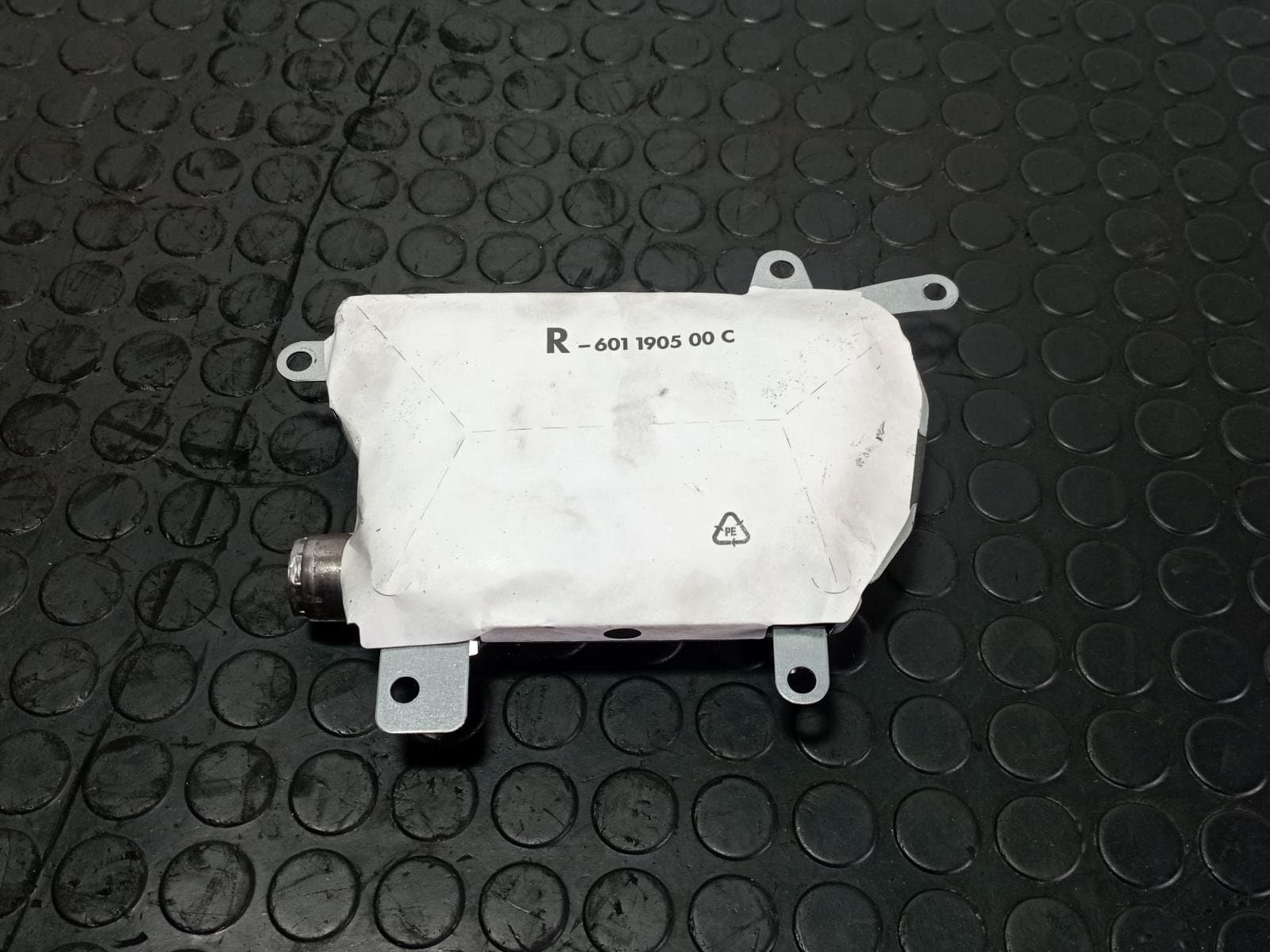 Recambio de AIRBAG CORTINA TRASERO DERECHO para BMW SERIE 5 BERLINA (E60) 523 I N53B25A referencia OEM IAM 7034060 - NEGRO 3