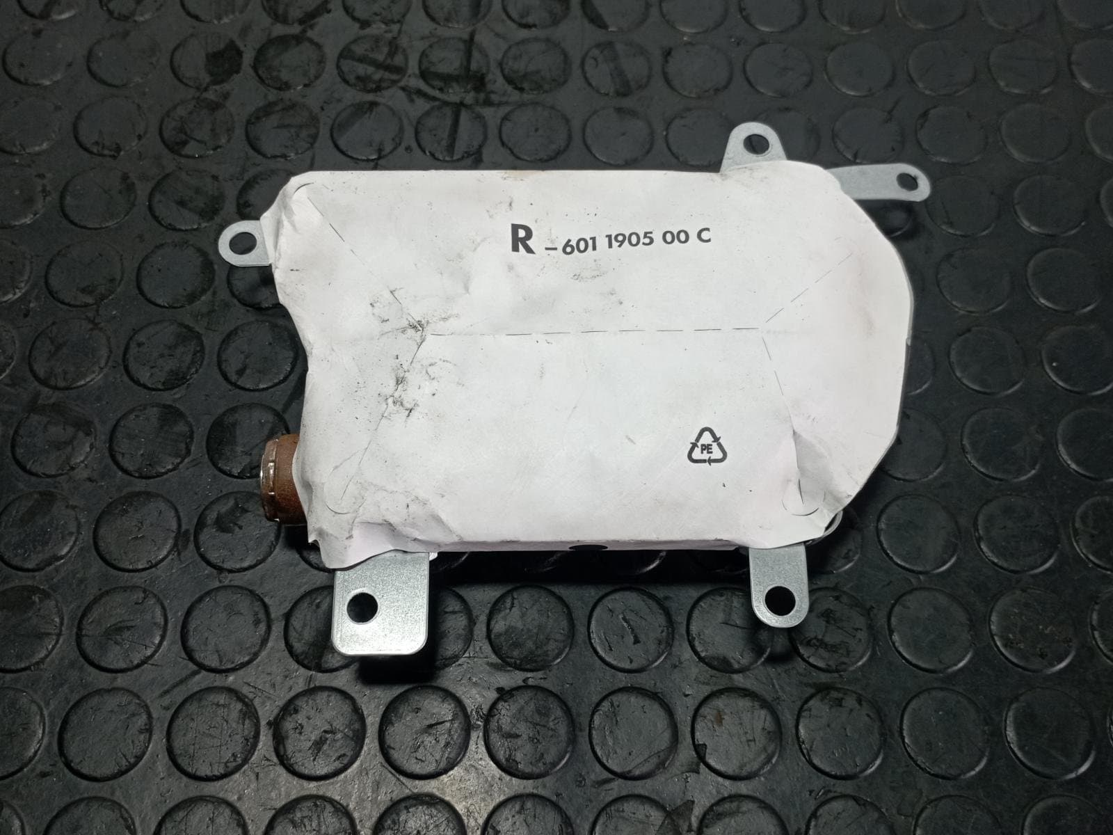 Recambio de AIRBAG LATERAL DELANTERO DERECHO para BMW SERIE 5 BERLINA (E60) 523 I N53B25A referencia OEM IAM 6963022 - NEGRO 5