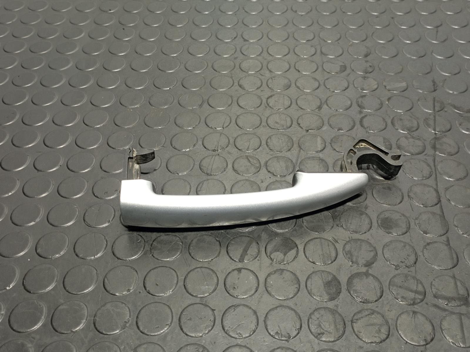 Recambio de MANETA EXTERIOR DELANTERA IZQUIERDA para CITROEN BERLINGO STATION WAGON 1.6 HDI 9HX referencia OEM IAM 968163478977 - GRIS