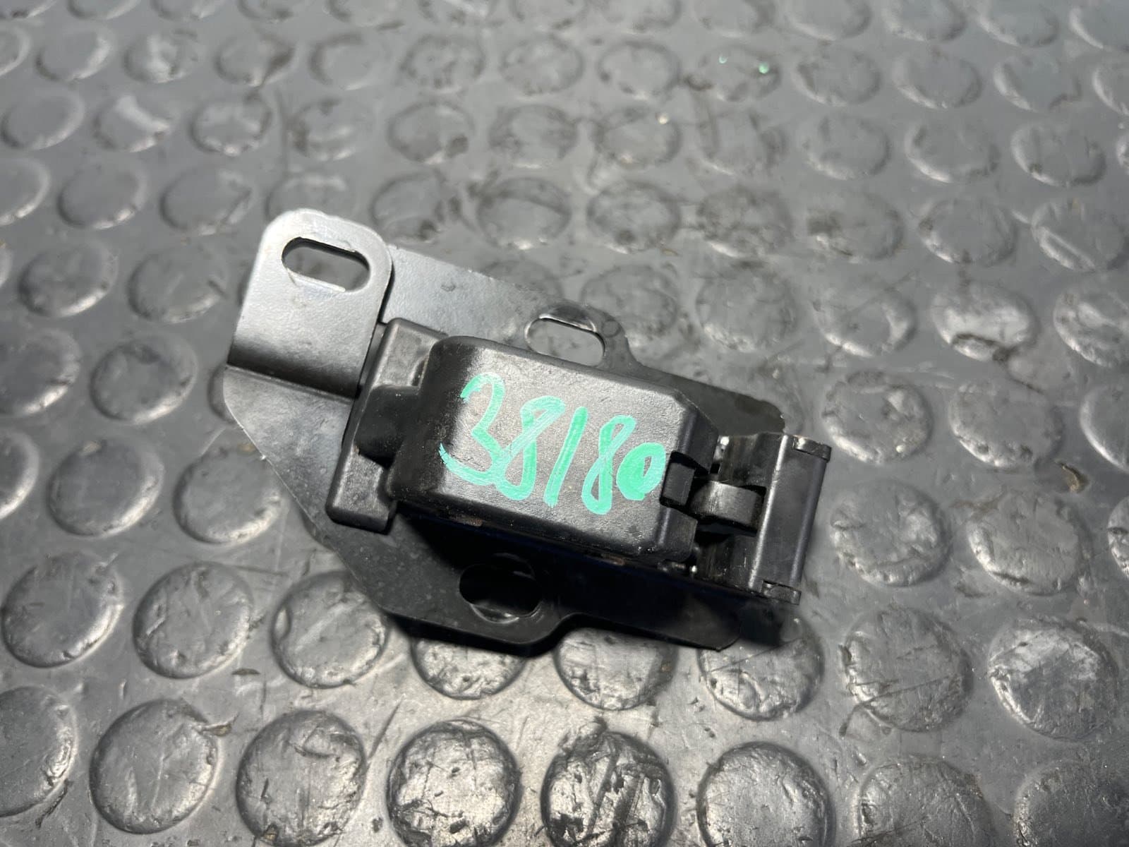 Recambio de CERRADURA PUERTA TRASERA DERECHA para CITROEN BERLINGO STATION WAGON 1.6 HDI 9HX - GRIS