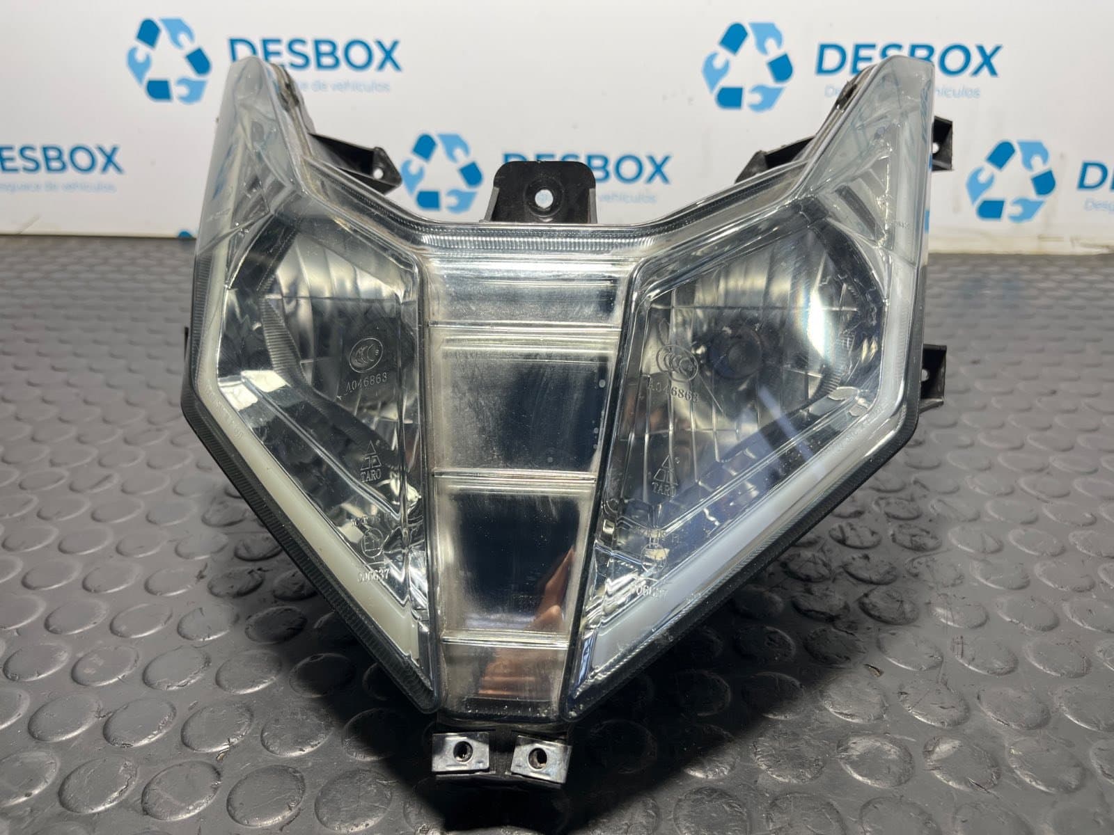 Recambio de FARO  para WOTTAN STORM SY125T 1P52QMI referencia OEM IAM A046863 - BLANCO