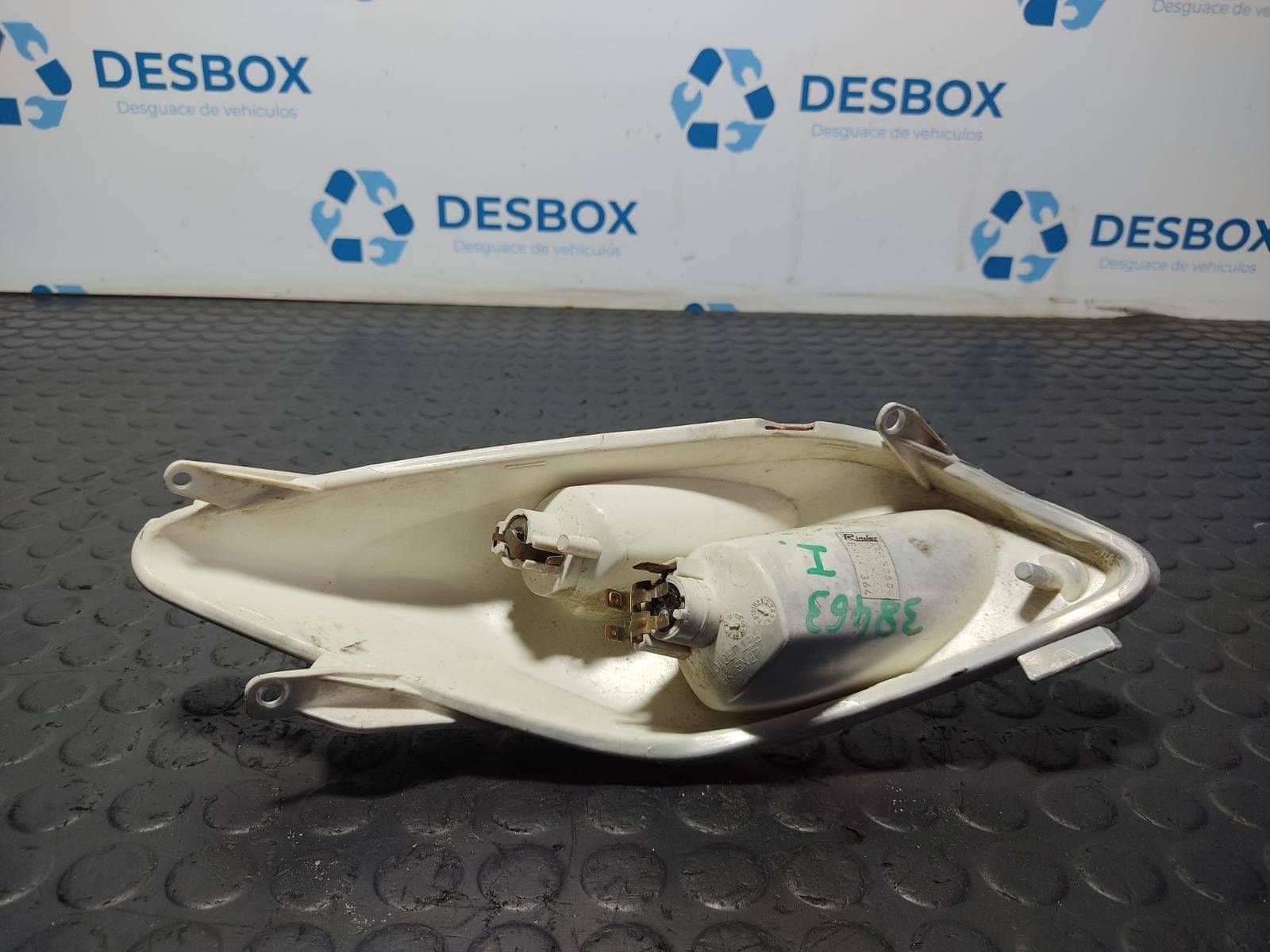 Recambio de PILOTO TRASERO IZQUIERDO para YAMAHA X-MAX 250 250 - ROJO 3