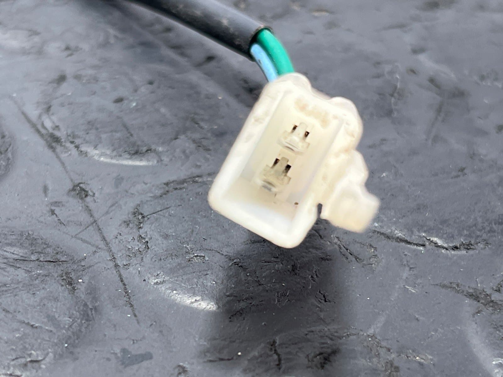 Recambio de PILOTO TRASERO DERECHO para WOTTAN STORM SY125T 1P52QMI referencia OEM IAM 50R007619 - BLANCO 4