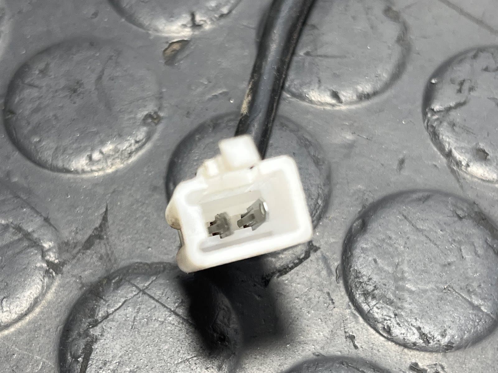Recambio de PILOTO TRASERO IZQUIERDO para WOTTAN STORM SY125T 1P52QMI referencia OEM IAM 50R007619 - BLANCO 4