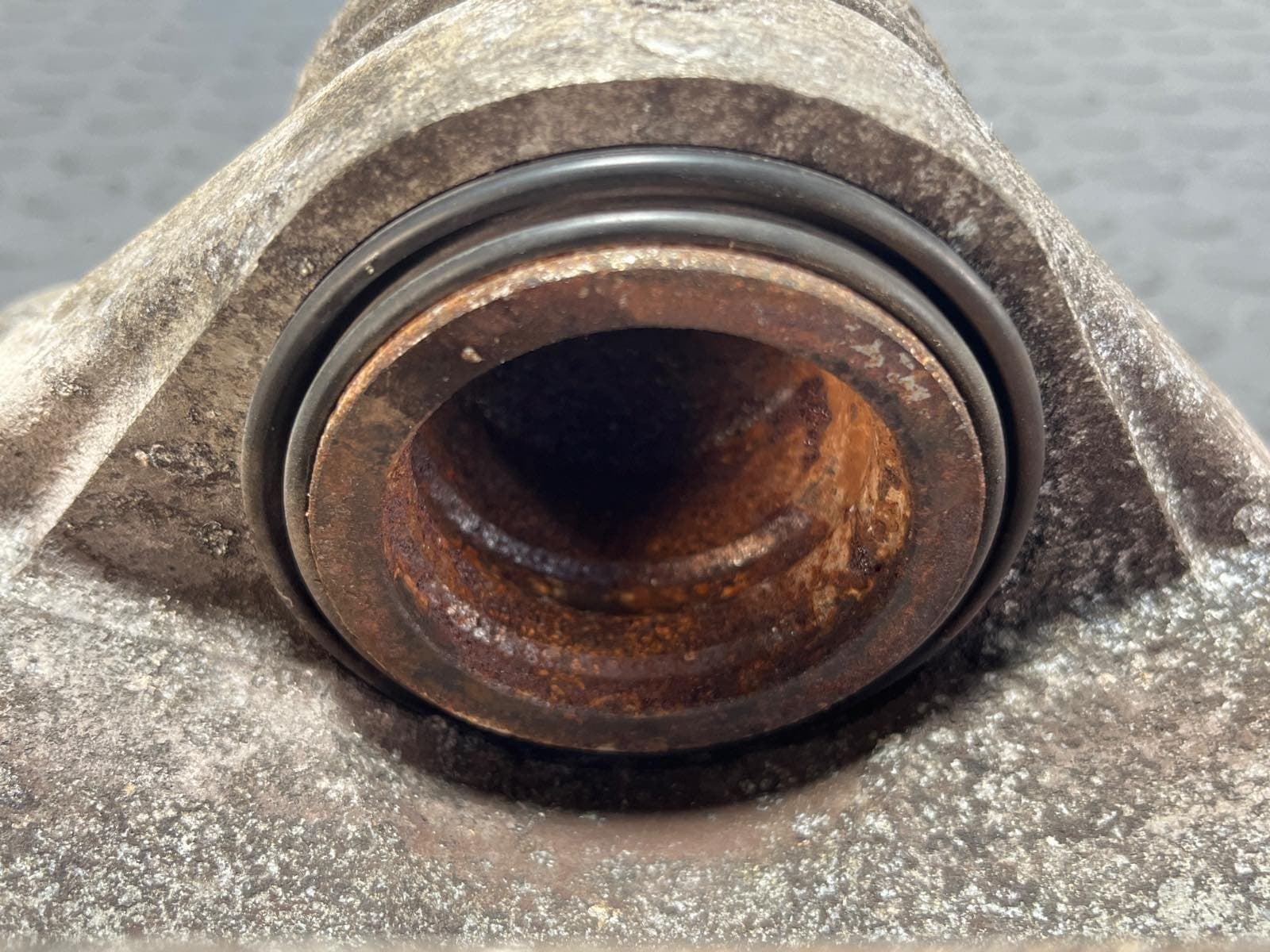 Recambio de PINZA DE FRENO DELANTERA DERECHA para SSANGYONG MUSSO 2.9 D OM662 referencia OEM IAM K2460300 - ROJO 4