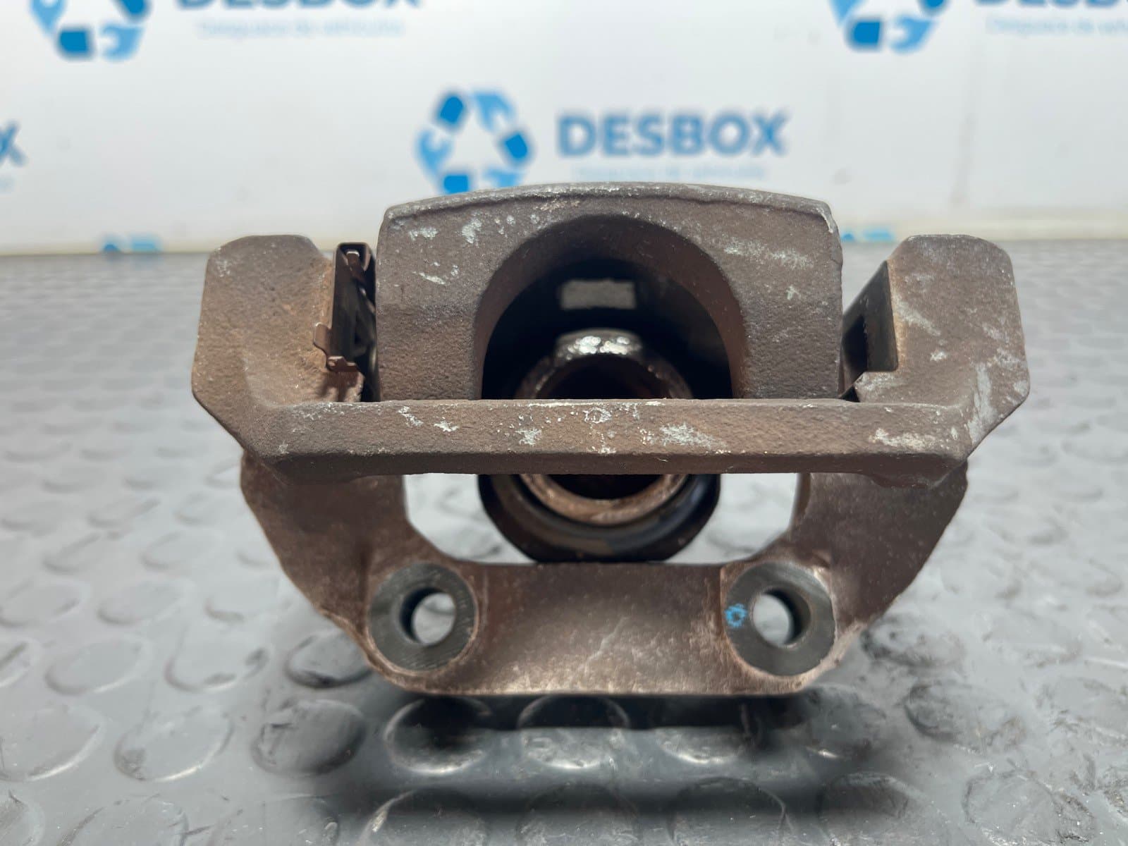 Recambio de PINZA DE FRENO TRASERA DERECHA para SSANGYONG KYRON 2.0 DI D20DT referencia OEM IAM BC141059 - GRIS 2
