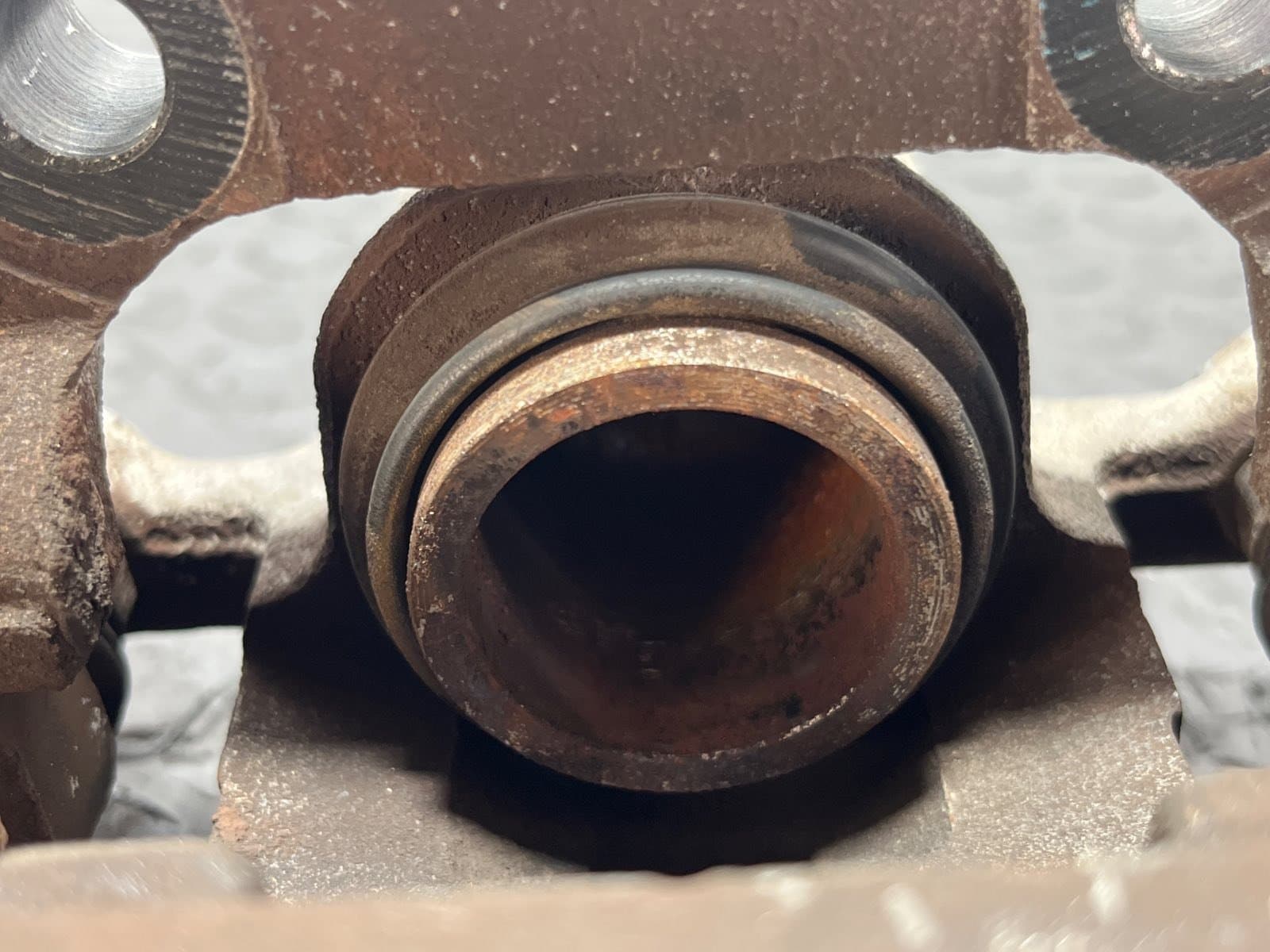 Recambio de PINZA DE FRENO TRASERA IZQUIERDA para SSANGYONG KYRON 2.0 DI D20DT referencia OEM IAM BC140059 - GRIS 5