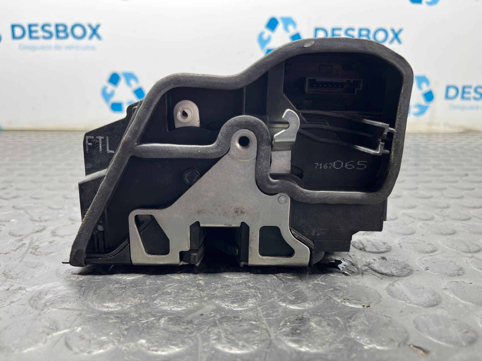 Recambio de CERRADURA PUERTA DELANTERA IZQUIERDA para BMW SERIE 5 TOURING (E61) 530 D M57D 306D2 referencia OEM IAM 7167065 - AZUL 3