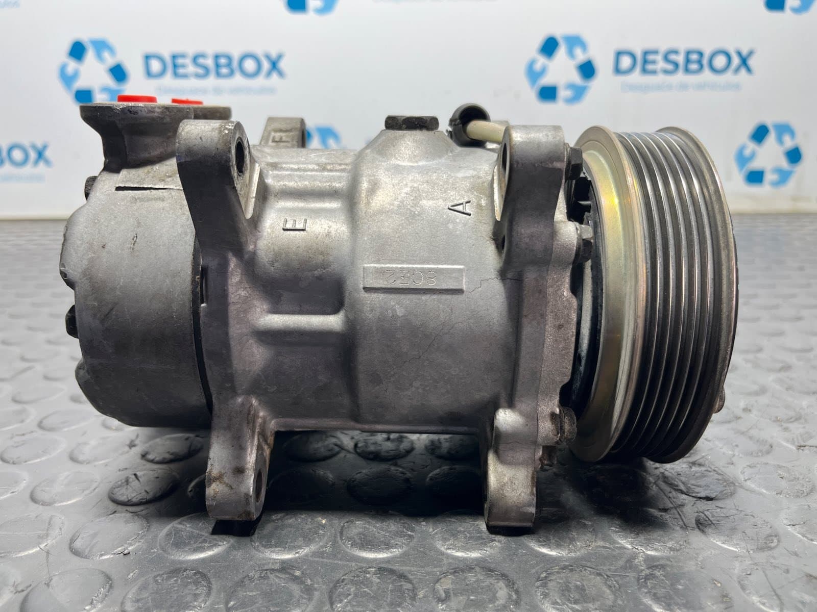 Recambio de COMPRESOR AIRE ACONDICIONADO para PEUGEOT 206 CC 1.6 NFU referencia OEM IAM 1412F - GRIS 4