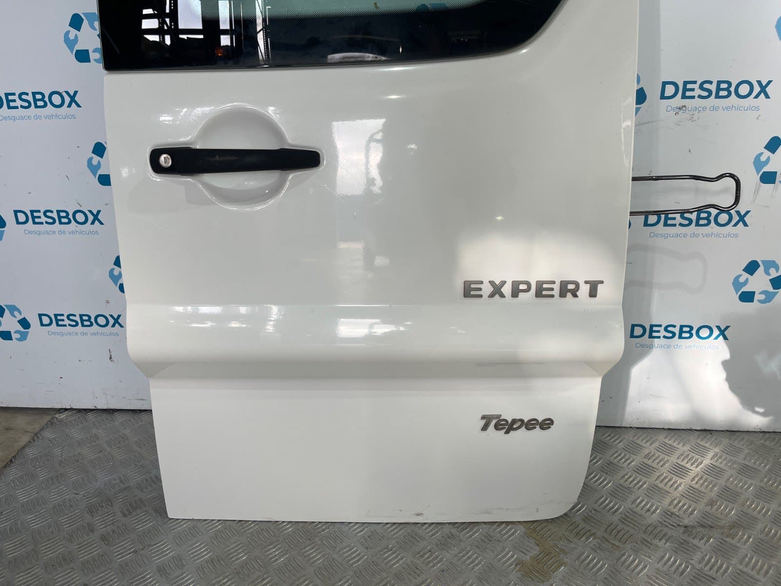 Recambio de PORTON TRASERO DERECHO para PEUGEOT EXPERT TEPEE 2.0 HDi 120 RHK(DW10UTED4) - BLANCO 3