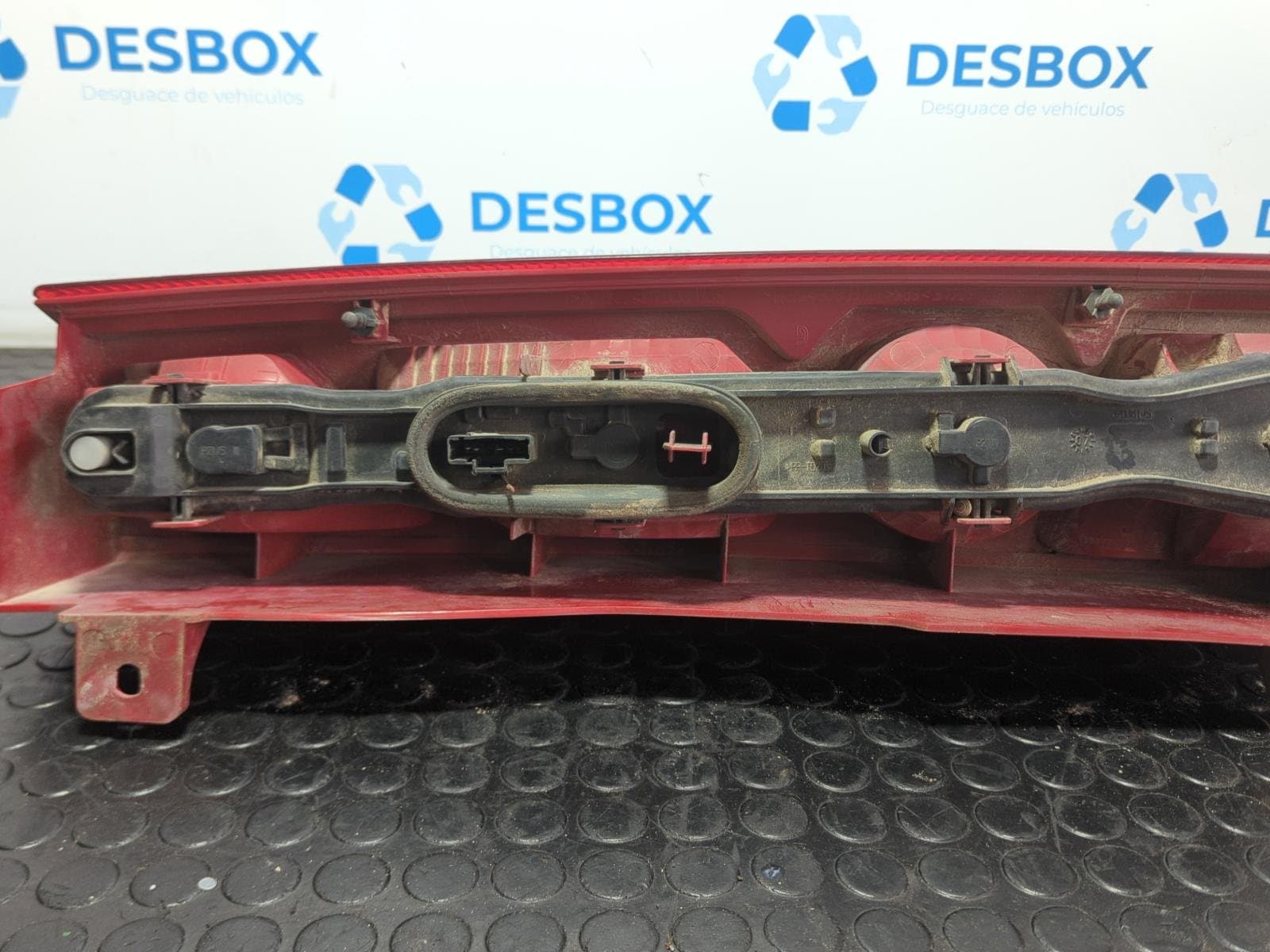 Recambio de PILOTO TRASERO IZQUIERDO para PEUGEOT EXPERT TEPEE 2.0 HDi 120 RHK(DW10UTED4) - BLANCO 2