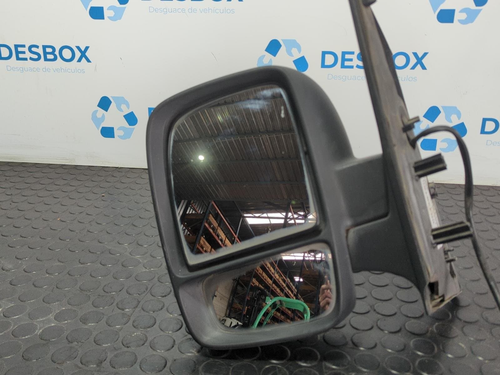 Recambio de RETROVISOR IZQUIERDO para PEUGEOT EXPERT TEPEE 2.0 HDi 120 RHK(DW10UTED4) - BLANCO