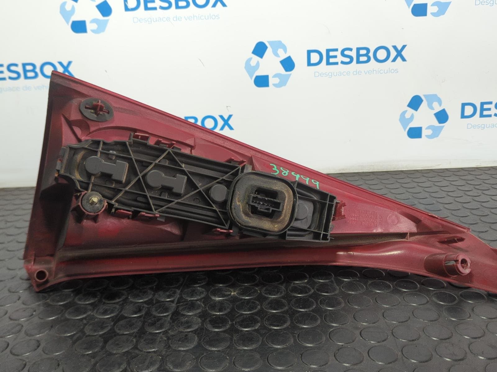 Recambio de PILOTO TRASERO IZQUIERDO para CITROEN C3 1.4 HDi Exclusive 8HX(DV4TD) referencia OEM IAM 2572 - ROJO 2