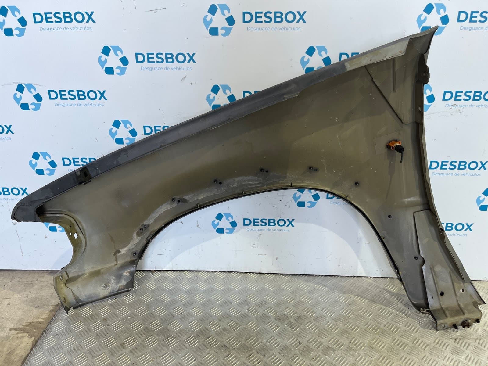 Recambio de ALETA DELANTERA DERECHA para FORD EXPLORER 4.0 V6 CAT XS         referencia OEM IAM    - GRIS 5