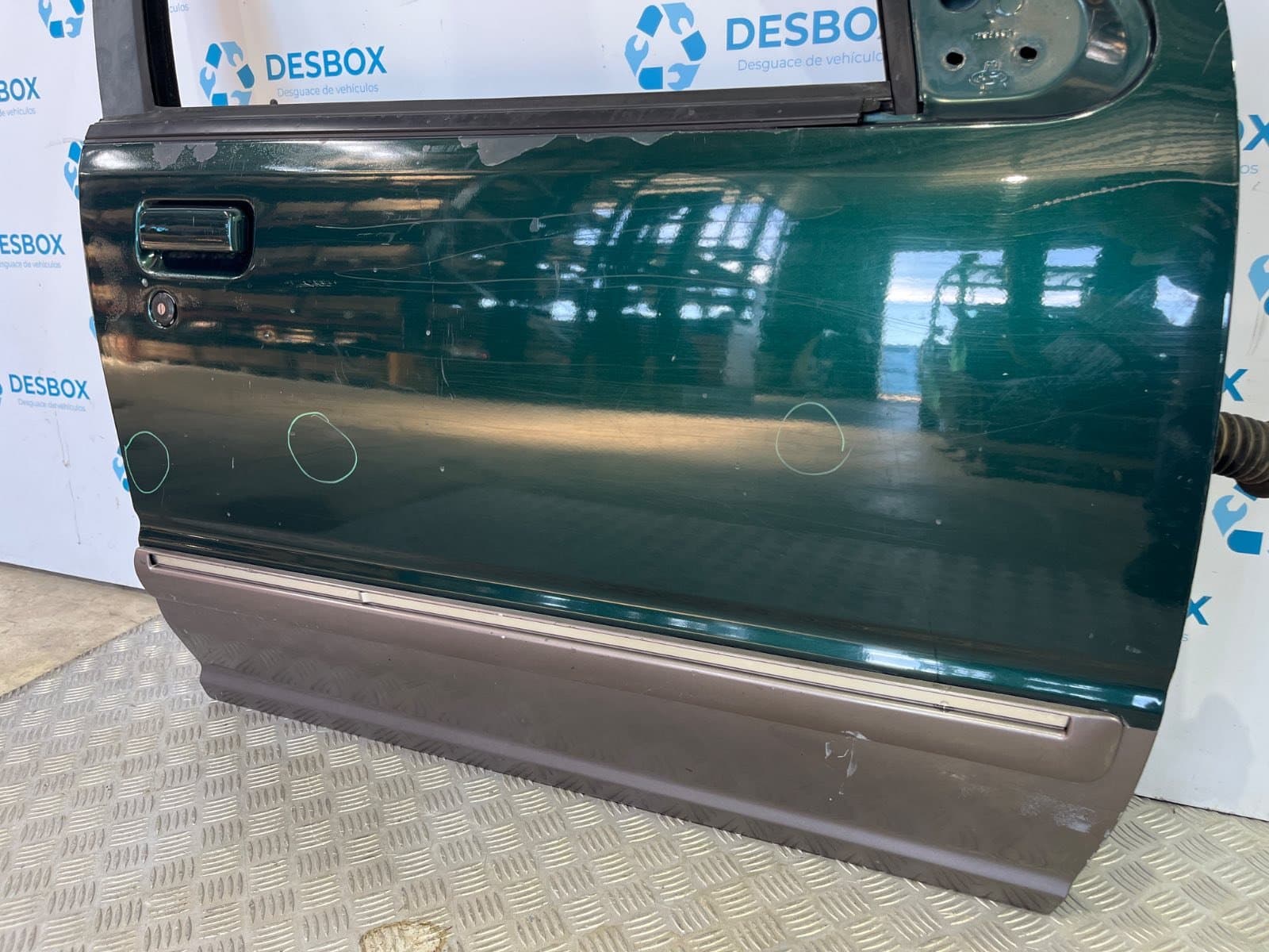 Recambio de PUERTA DELANTERA DERECHA para FORD EXPLORER 5