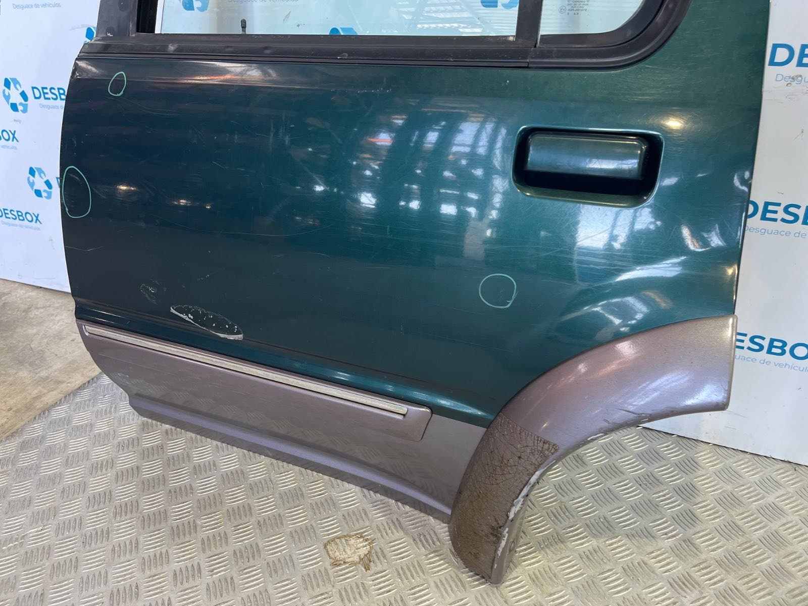 Recambio de PUERTA TRASERA IZQUIERDA para FORD EXPLORER 2