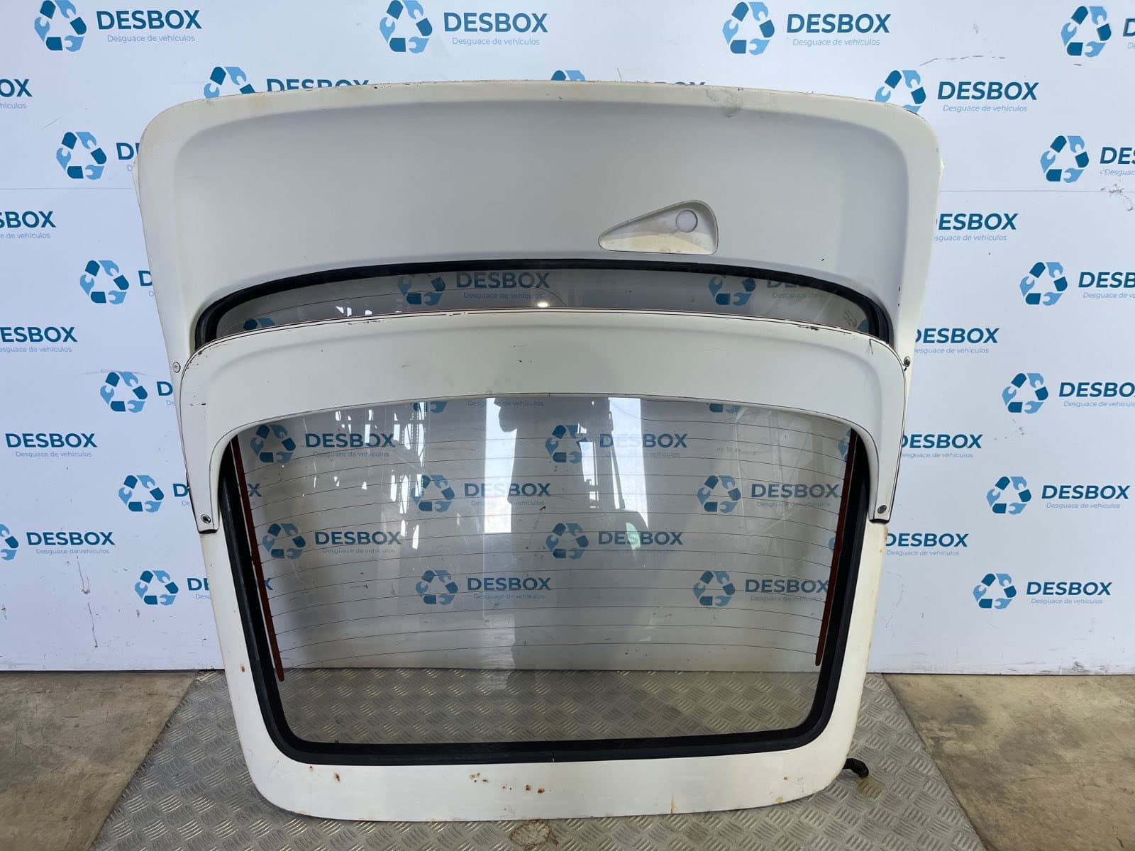 Recambio de PORTON TRASERO para FORD SIERRA BERLINA