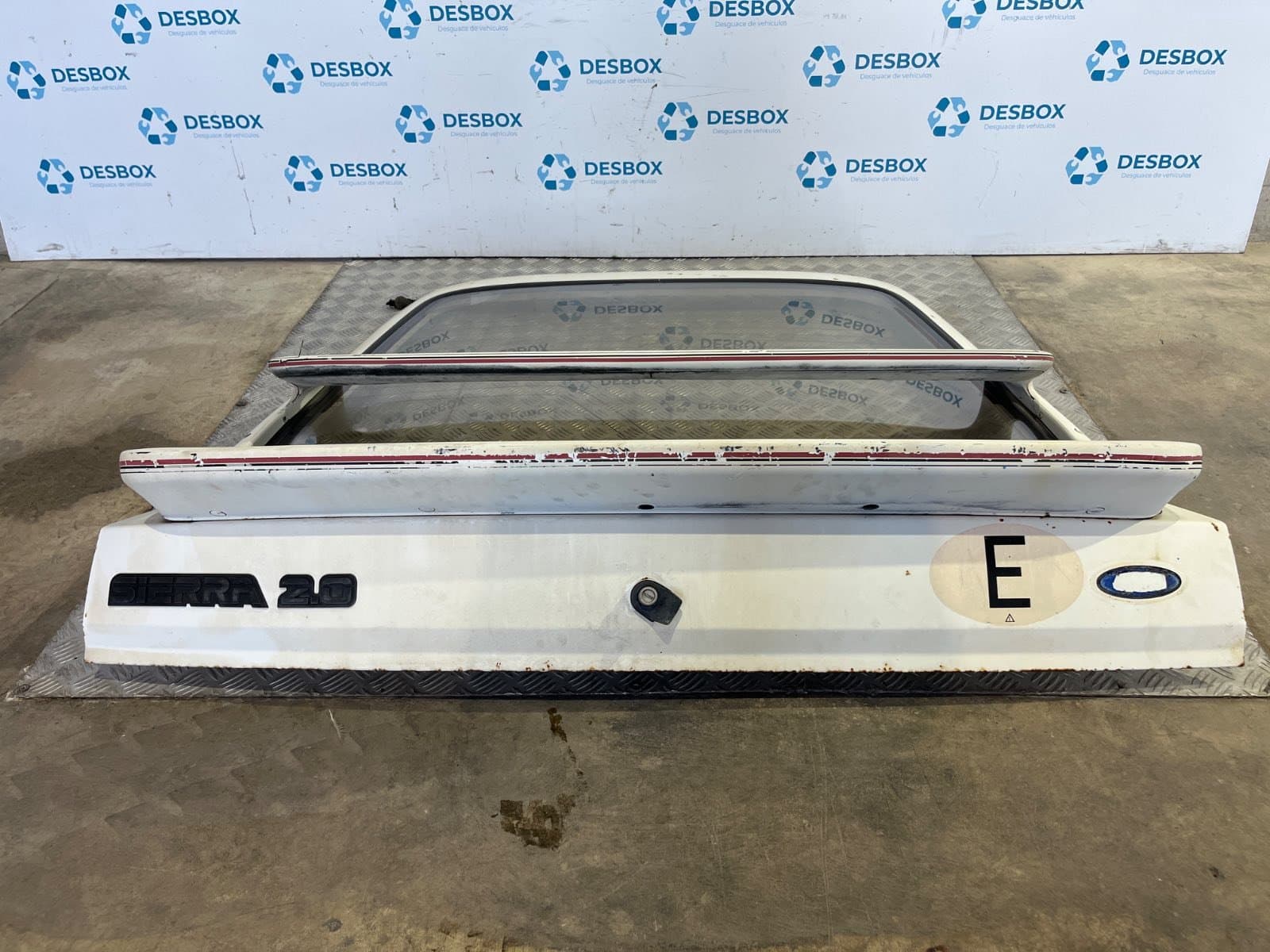 Recambio de PORTON TRASERO para FORD SIERRA BERLINA 10