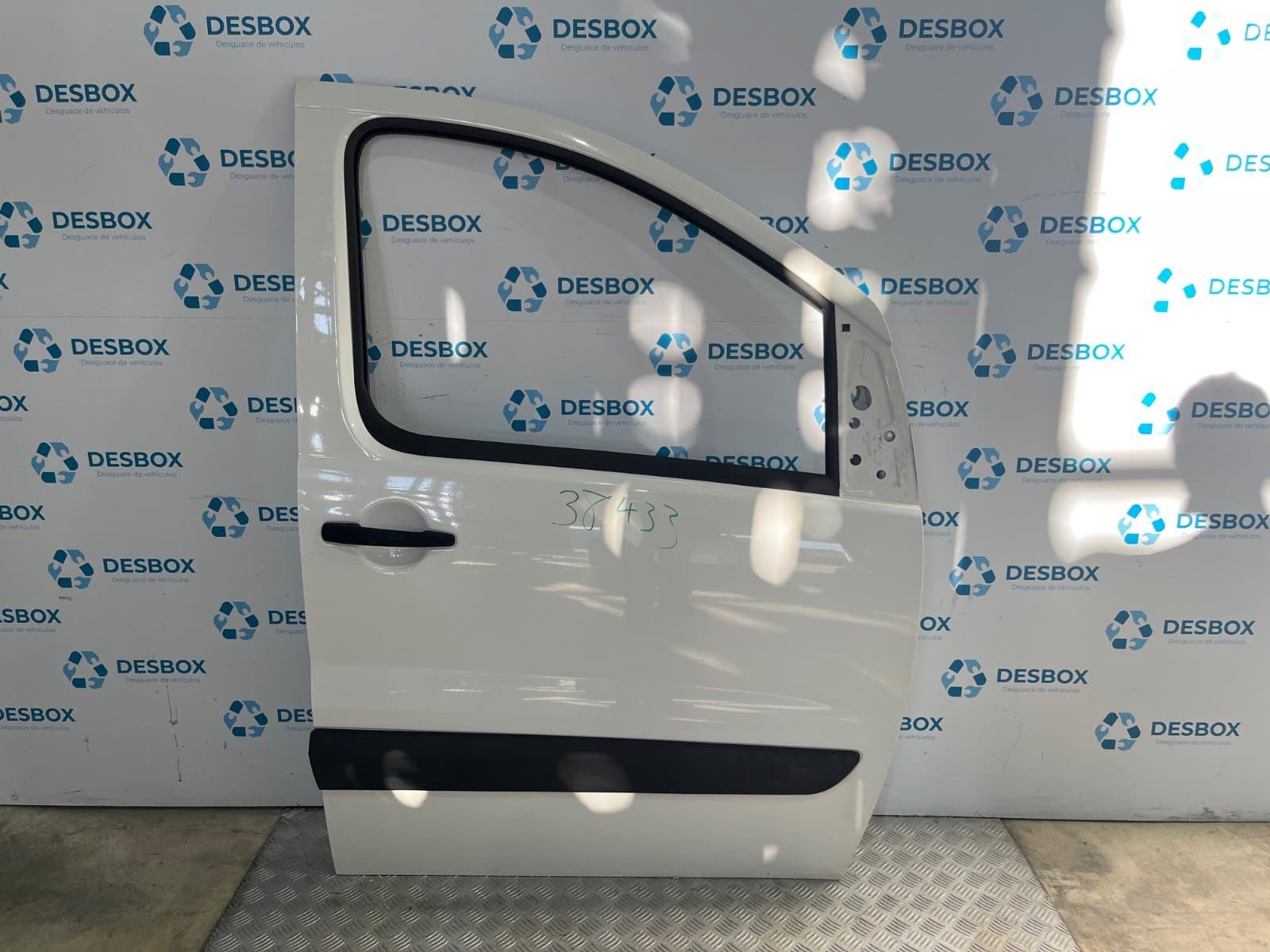 Recambio de PUERTA DELANTERA DERECHA para PEUGEOT EXPERT TEPEE 2.0 HDi 120 RHK(DW10UTED4) - BLANCO