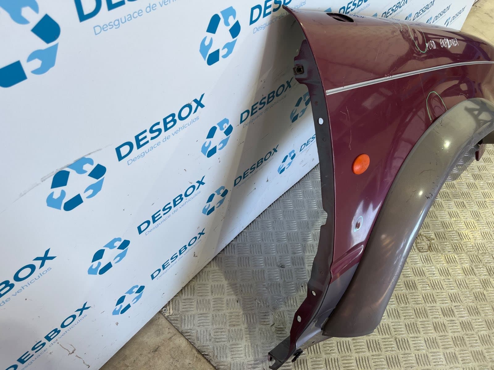 Recambio de ALETA DELANTERA DERECHA para FORD EXPLORER 4