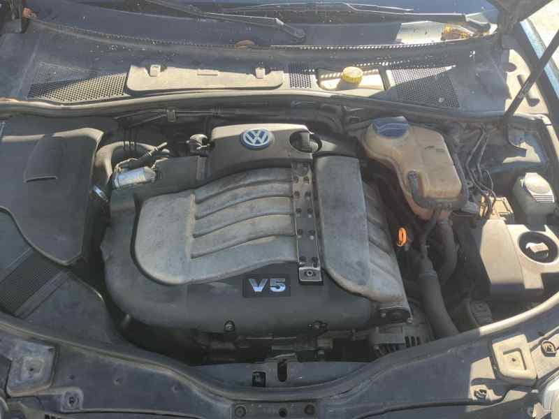 Recambio de MOTOR para VOLKSWAGEN PASSAT BERLINA (3B3) 2.3 V5 AZX - VERDE