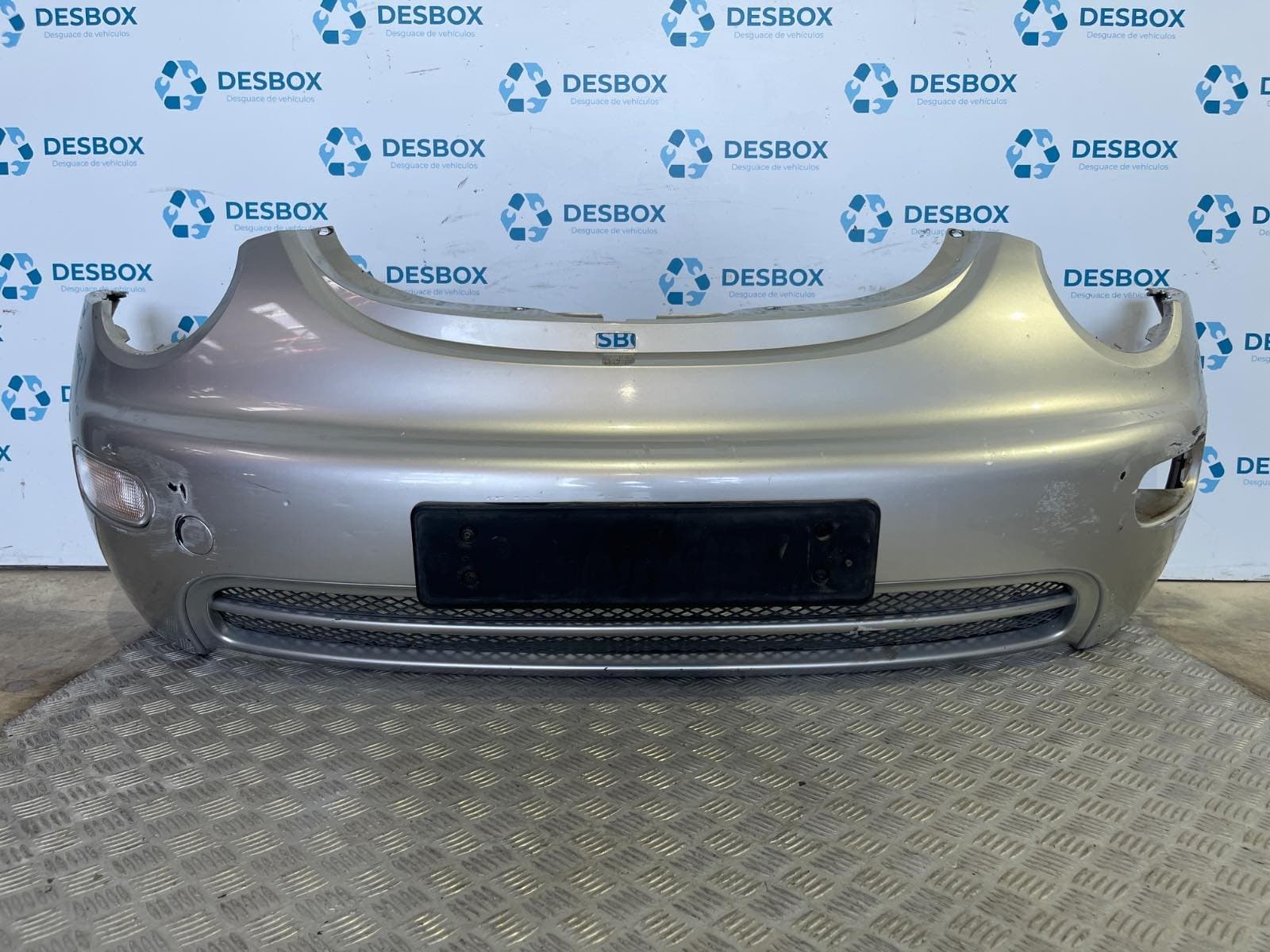 Recambio de PARAGOLPES DELANTERO para VOLKSWAGEN NEW BEETLE CABRIOLET (1Y7) 1.6 AWH - GRIS