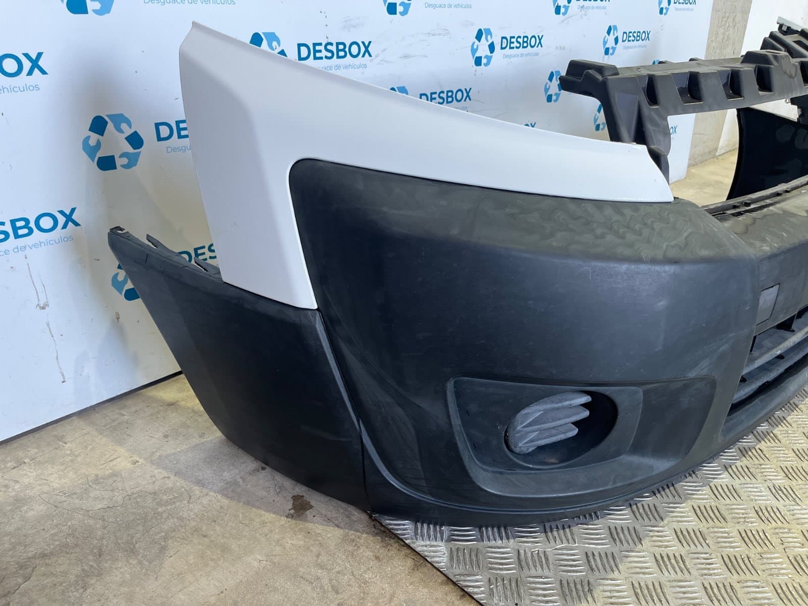Recambio de PARAGOLPES DELANTERO para PEUGEOT EXPERT TEPEE 2.0 HDi 120 RHK(DW10UTED4) - BLANCO 2