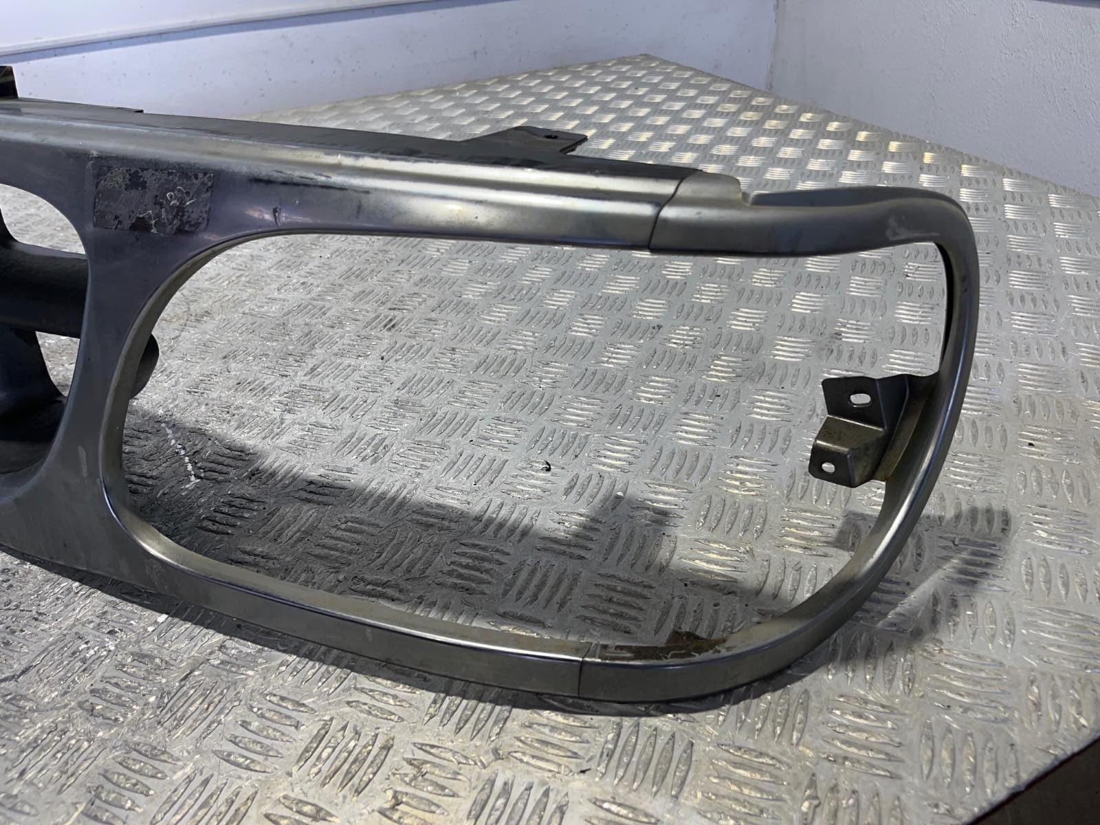 Recambio de REJILLA DELANTERA para FORD EXPLORER 4.0 V6 CAT XS         referencia OEM IAM    - GRIS 5