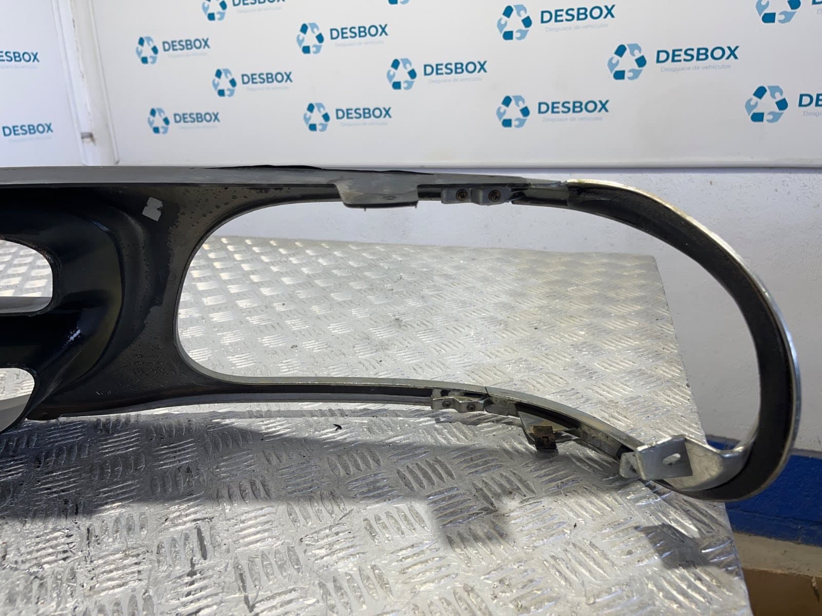 Recambio de REJILLA DELANTERA para FORD EXPLORER 4.0 V6 CAT XS         referencia OEM IAM    - GRIS 8