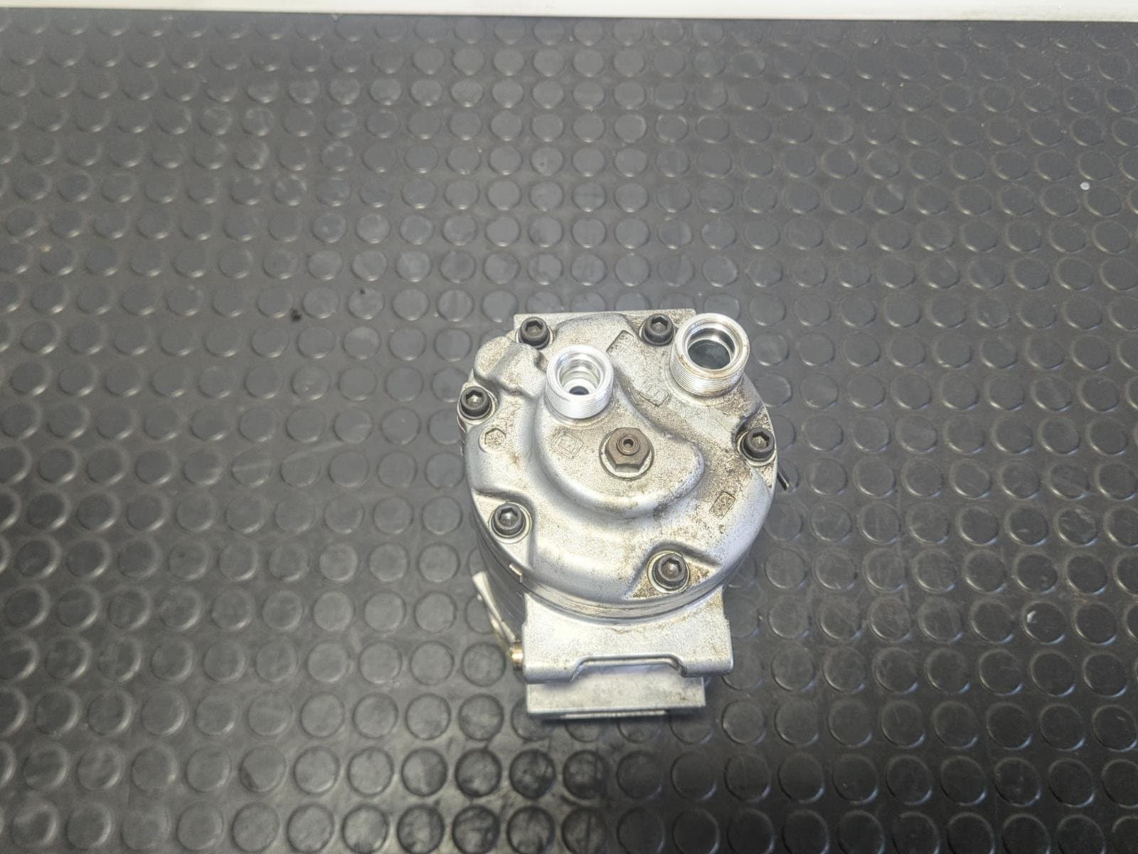 Recambio de COMPRESOR AIRE ACONDICIONADO para AUDI A4 BERLINA (B5) 1.8 T AEB referencia OEM IAM 8D0260805D - VERDE 4