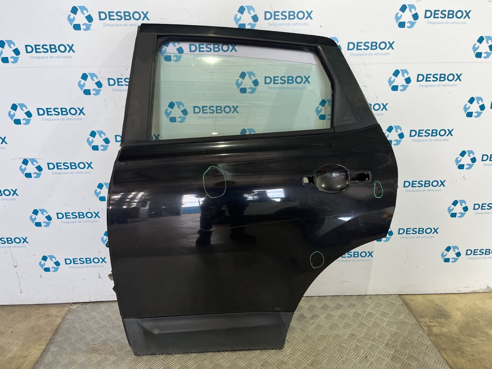 Recambio de PUERTA TRASERA IZQUIERDA para NISSAN QASHQAI (J10) 1.5 DCI K9K - NEGRO