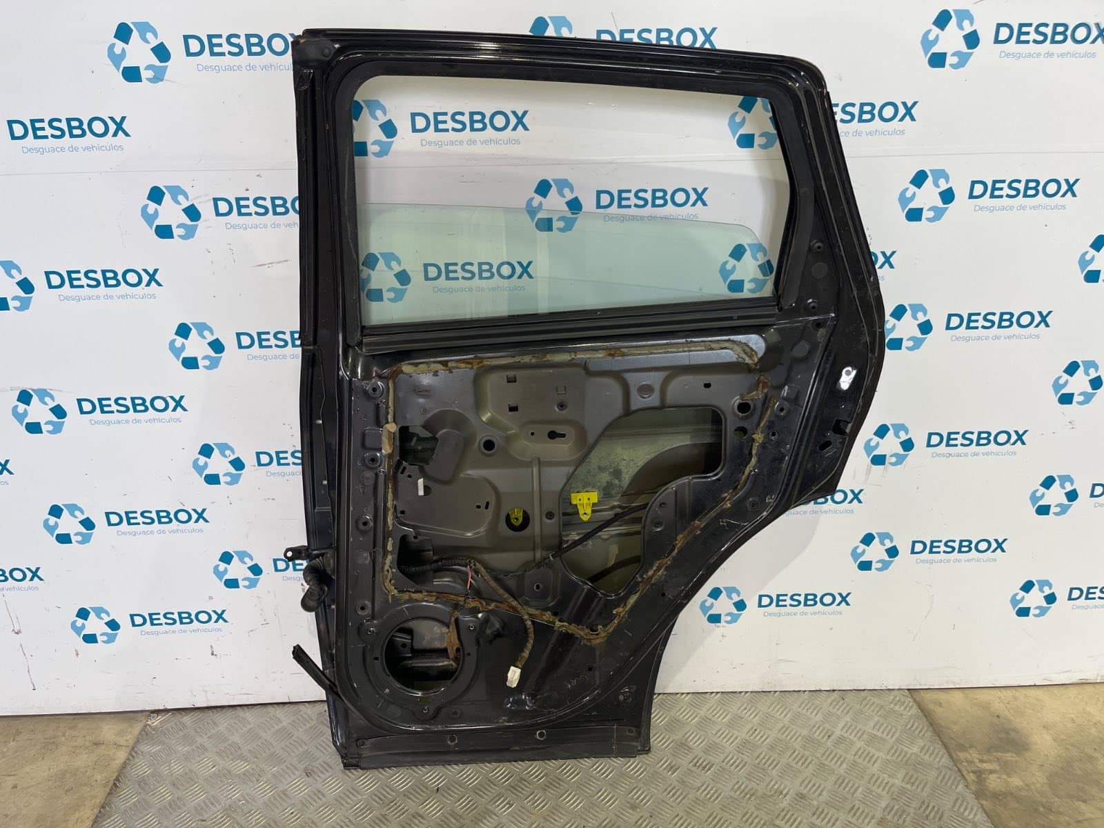 Recambio de PUERTA TRASERA DERECHA para NISSAN QASHQAI (J10) 1.5 DCI K9K - NEGRO 4