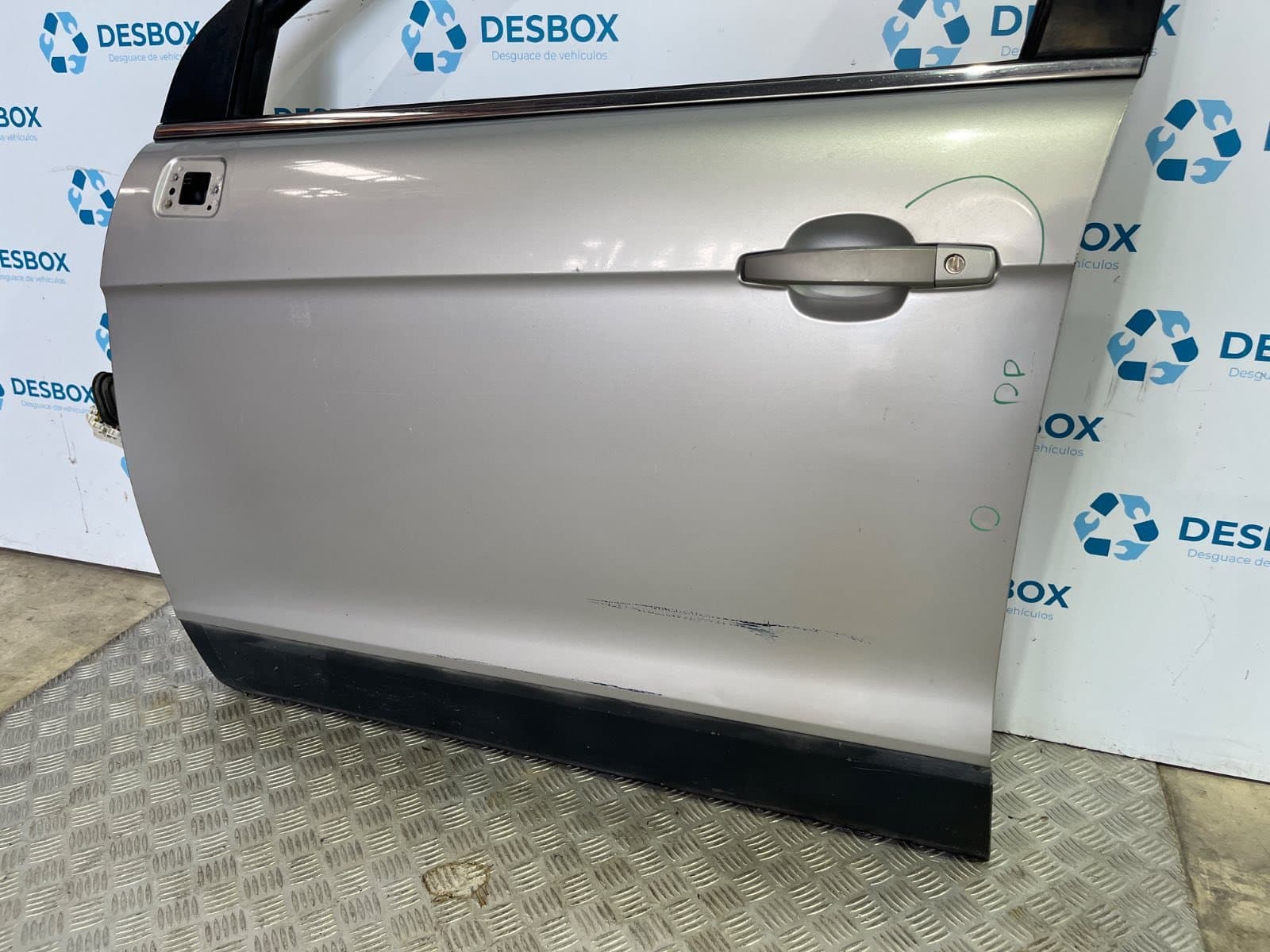 Recambio de PUERTA DELANTERA IZQUIERDA para CHEVROLET CAPTIVA 2.0 VCDI LT Z20S - GRIS 3