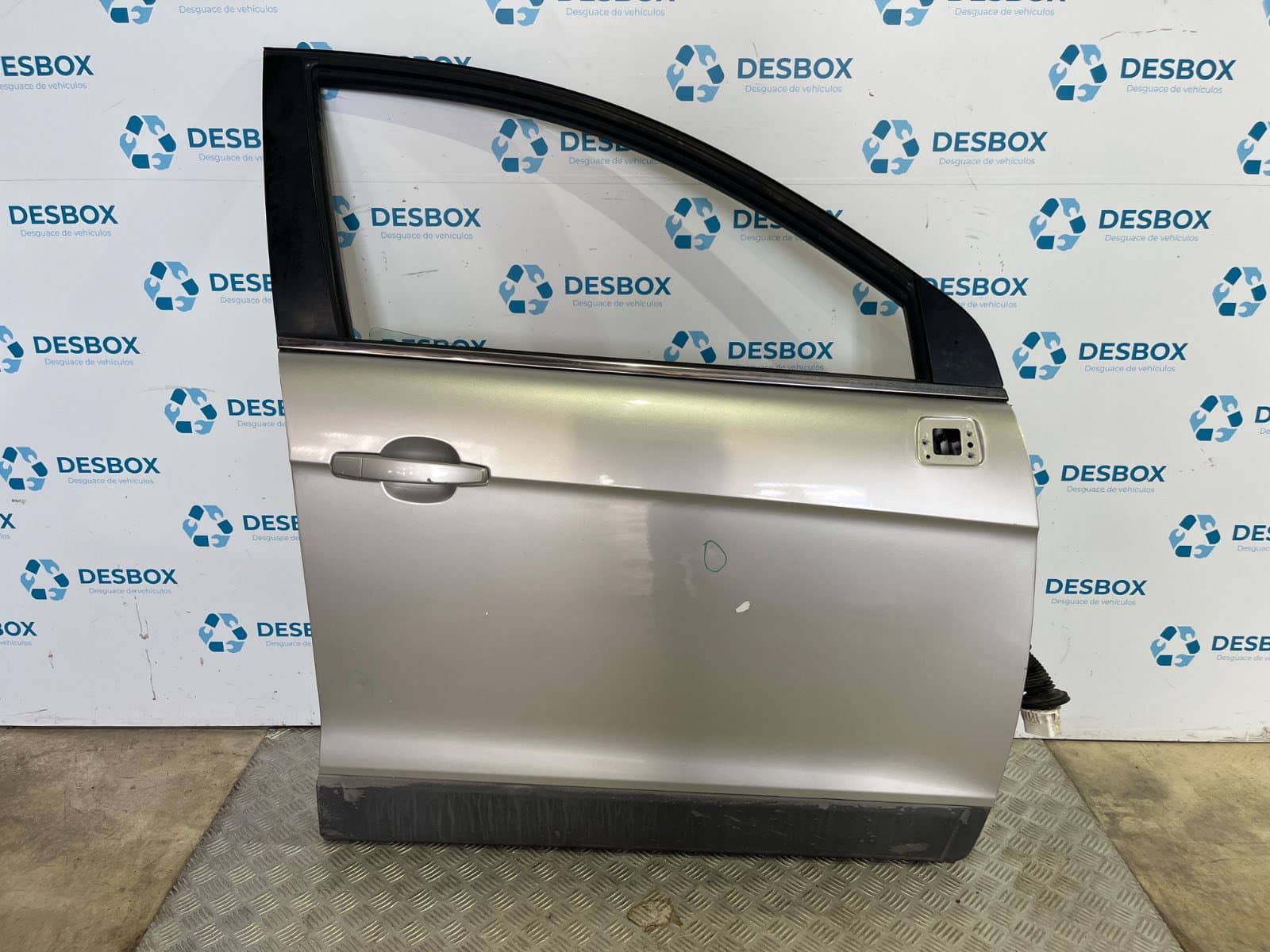 Recambio de PUERTA DELANTERA DERECHA para CHEVROLET CAPTIVA 2.0 VCDI LT Z20S - GRIS