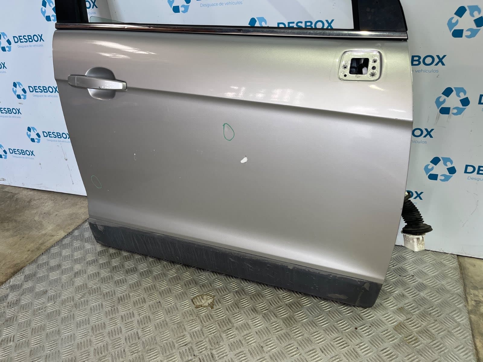 Recambio de PUERTA DELANTERA DERECHA para CHEVROLET CAPTIVA 2.0 VCDI LT Z20S - GRIS 4