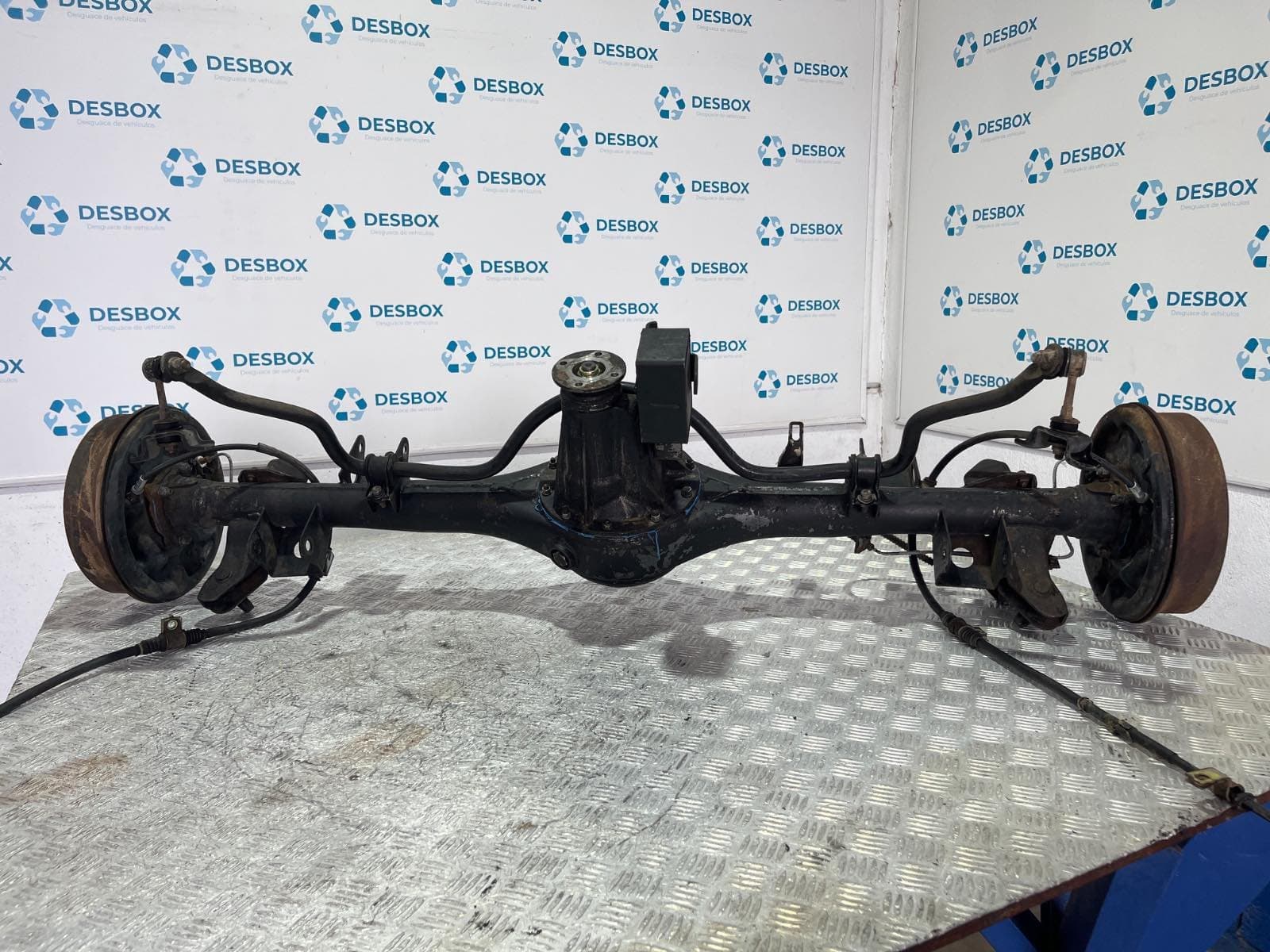 Recambio de PUENTE TRASERO para HYUNDAI H-1 Furgoneta 2.5 TD D4BF referencia OEM IAM 9F10 P2 - VERDE 5